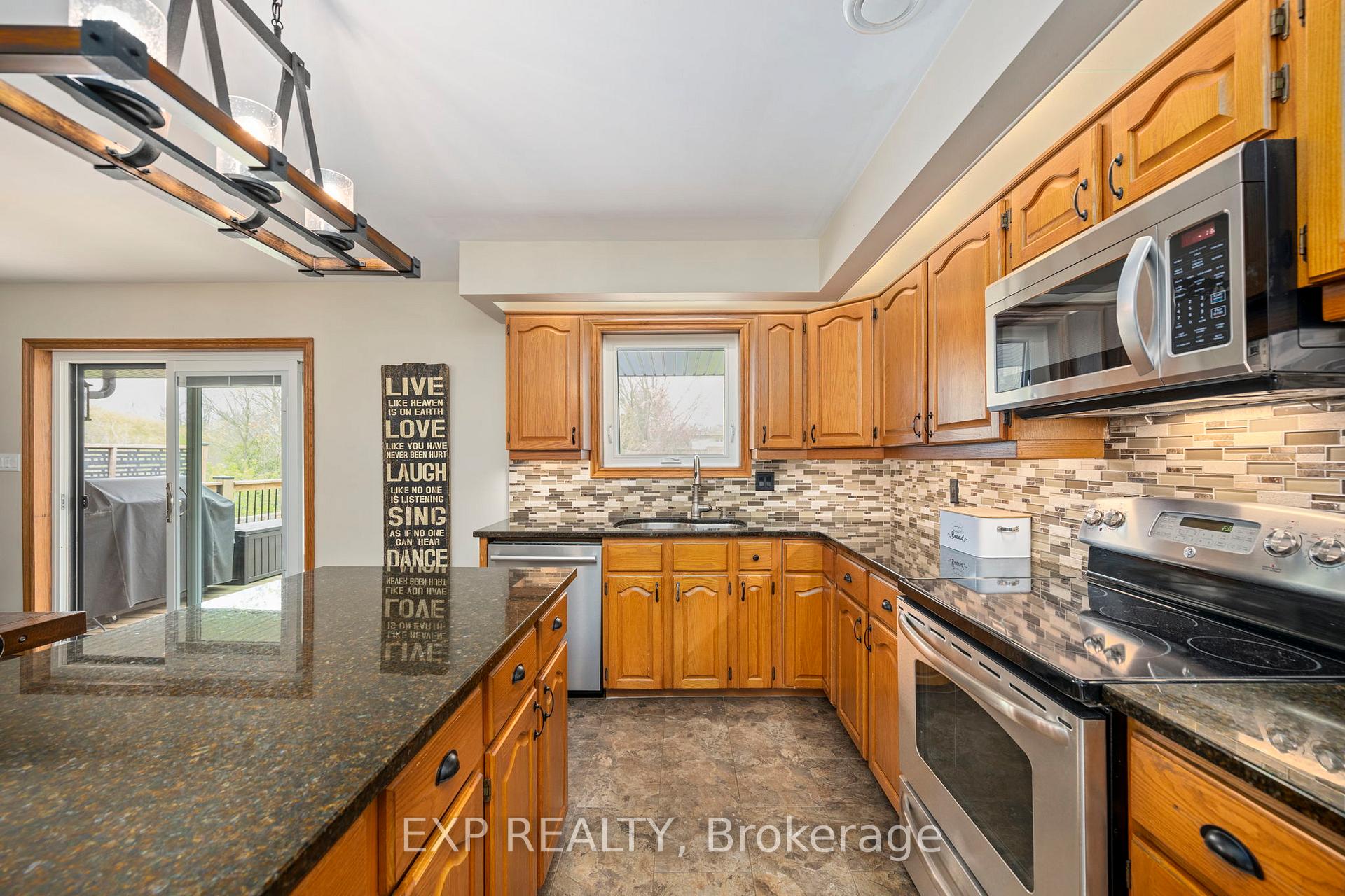 Photo 9 of 97 Kittridge Avenue E, Strathroy-Caradoc, NE — HOMEH