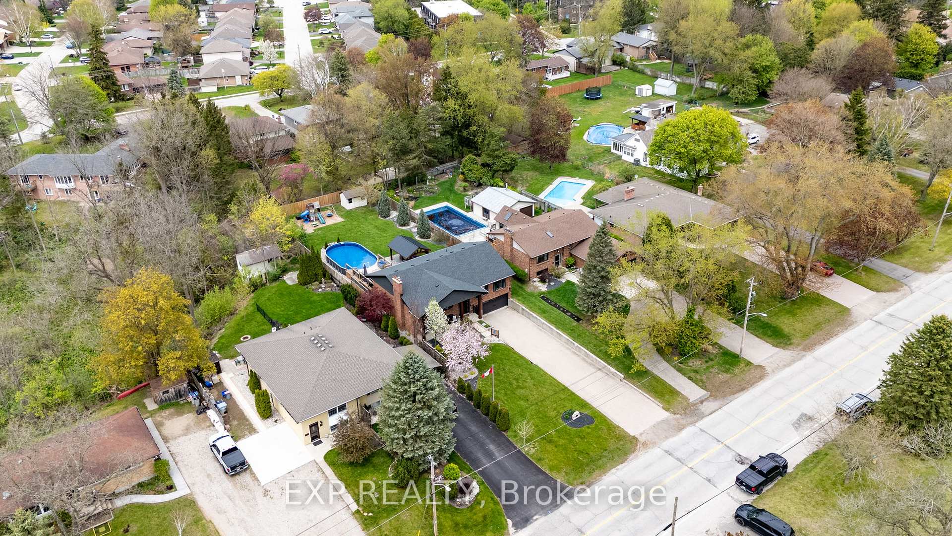 Photo 36 of 97 Kittridge Avenue E, Strathroy-Caradoc, NE — HOMEH