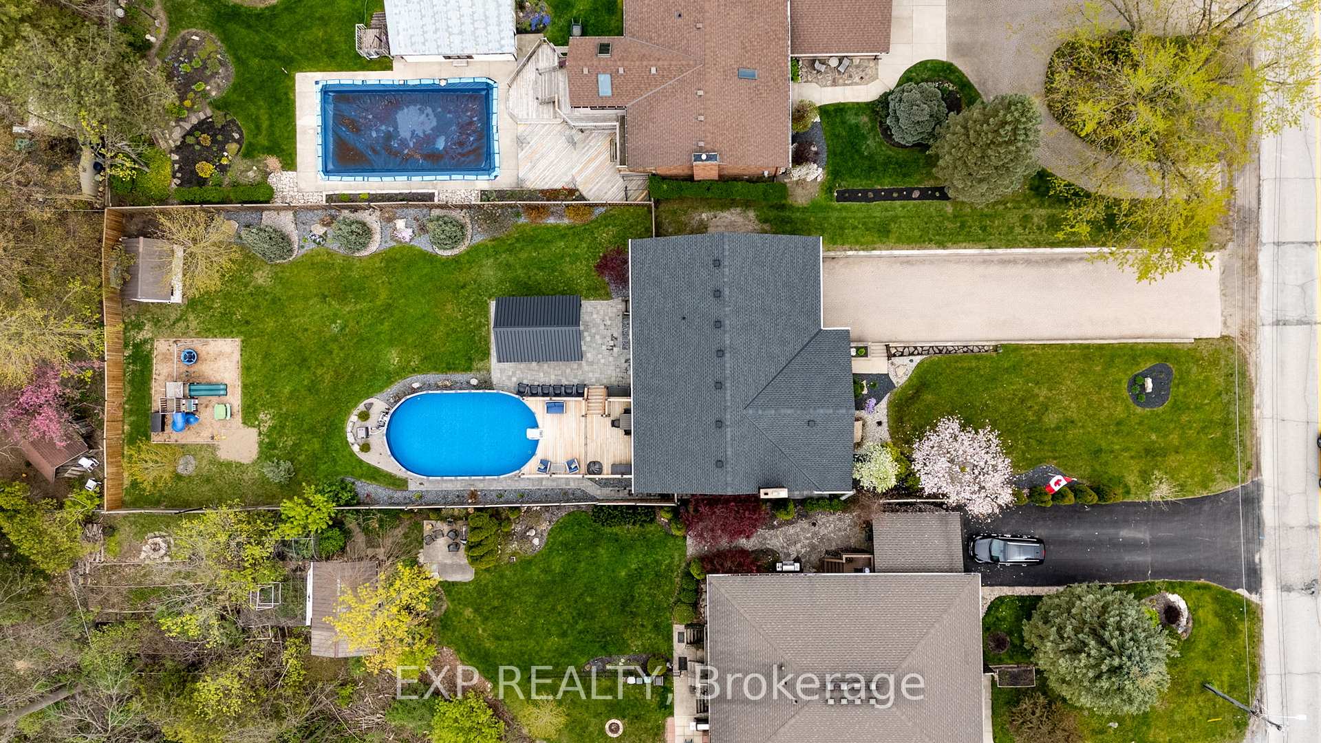 Photo 38 of 97 Kittridge Avenue E, Strathroy-Caradoc, NE — HOMEH