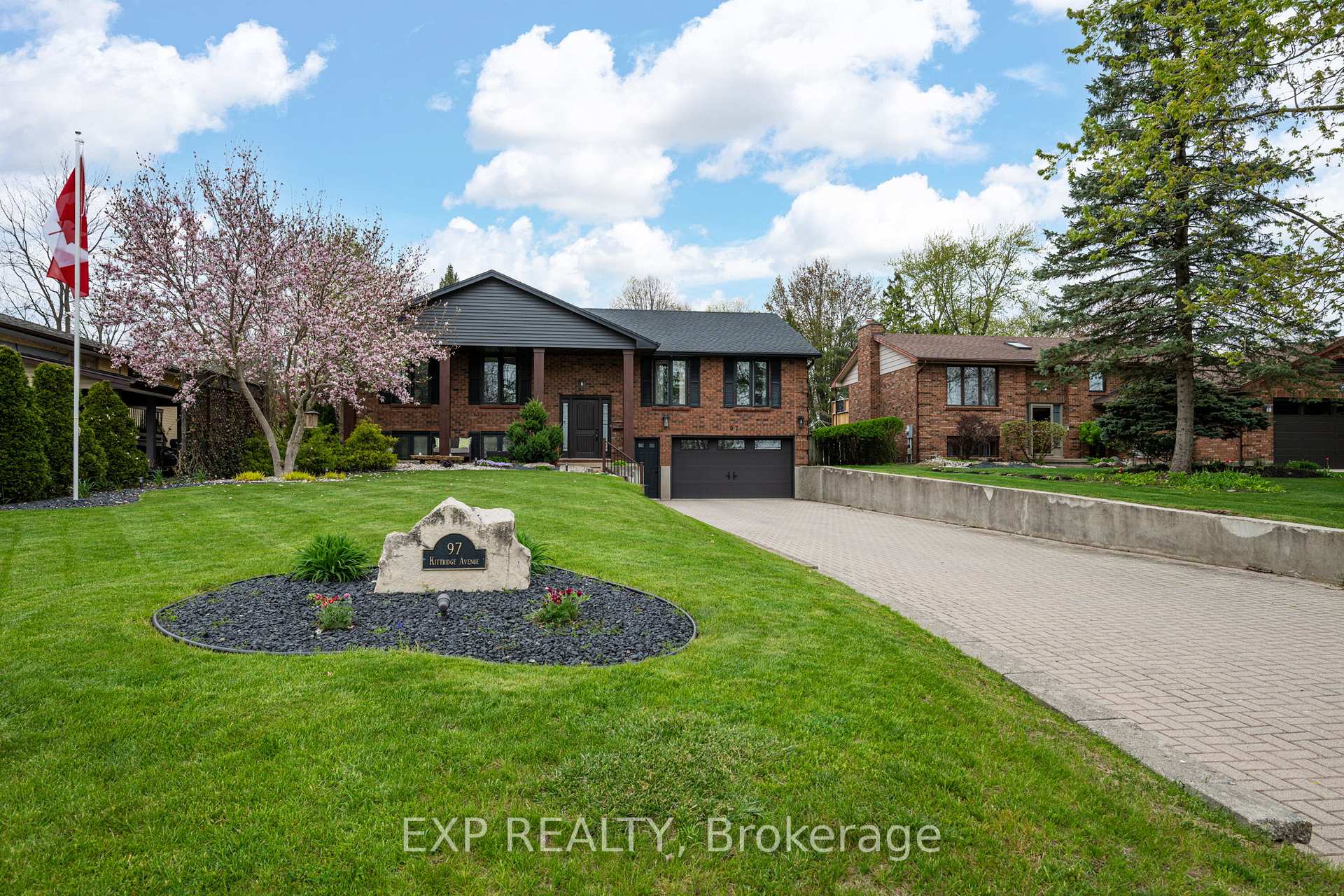Photo 42 of 97 Kittridge Avenue E, Strathroy-Caradoc, NE — HOMEH
