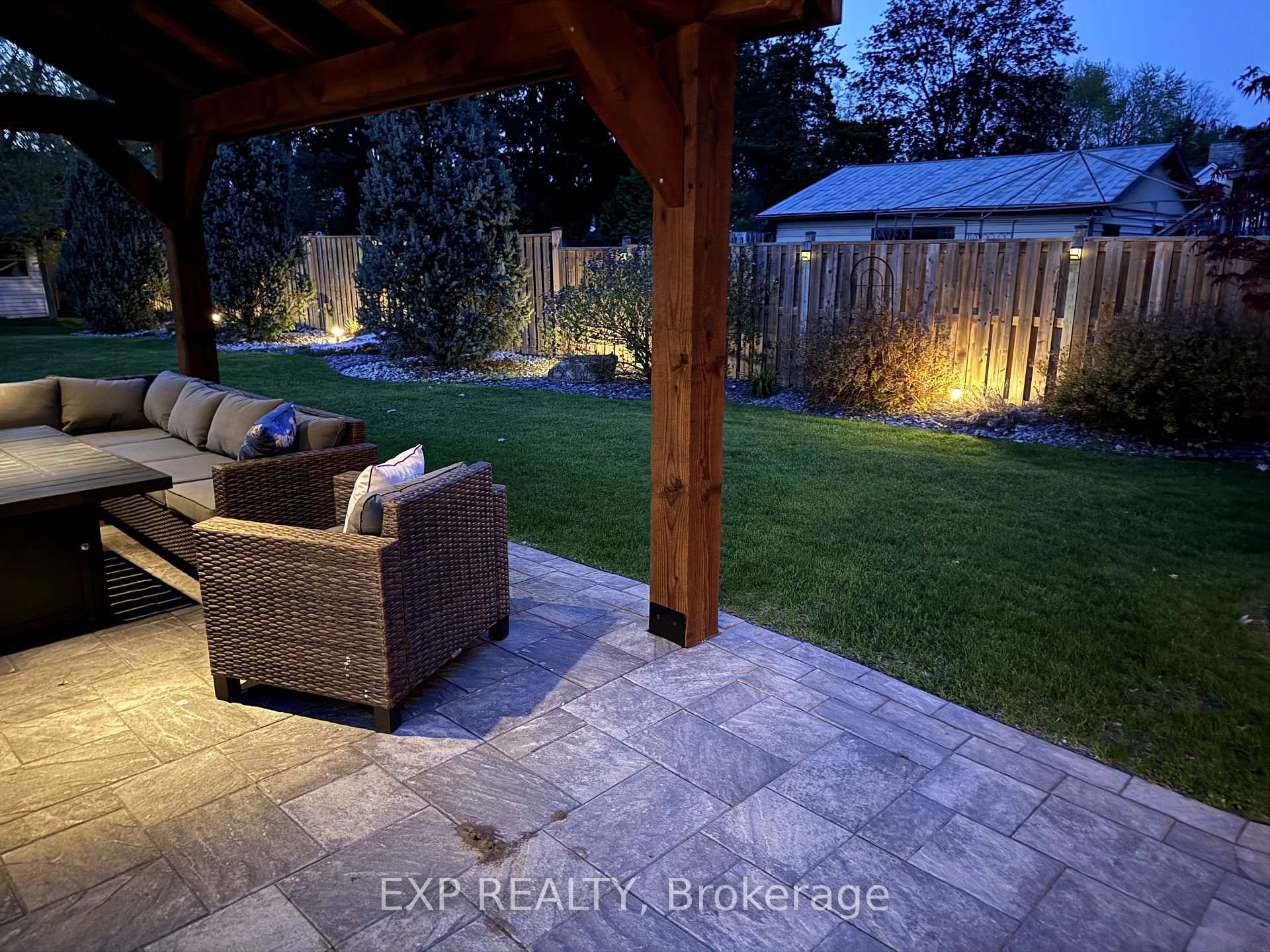 Photo 45 of 97 Kittridge Avenue E, Strathroy-Caradoc, NE — HOMEH