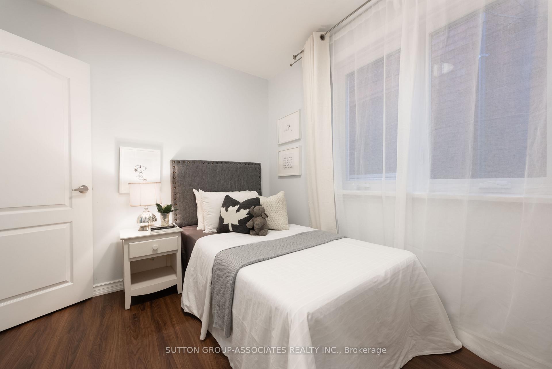 Photo 16 of 138A Cedric Avenue, Toronto, Oakwood Village — HOMEH