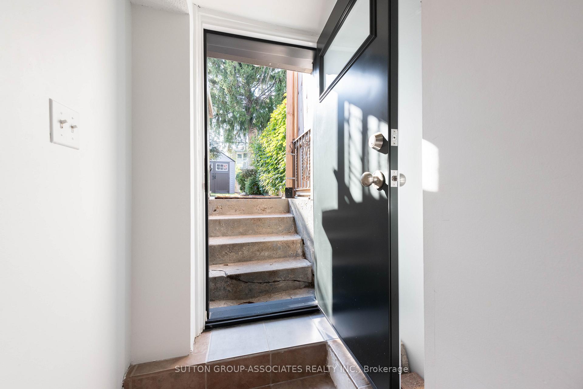 Photo 26 of 138A Cedric Avenue, Toronto, Oakwood Village — HOMEH