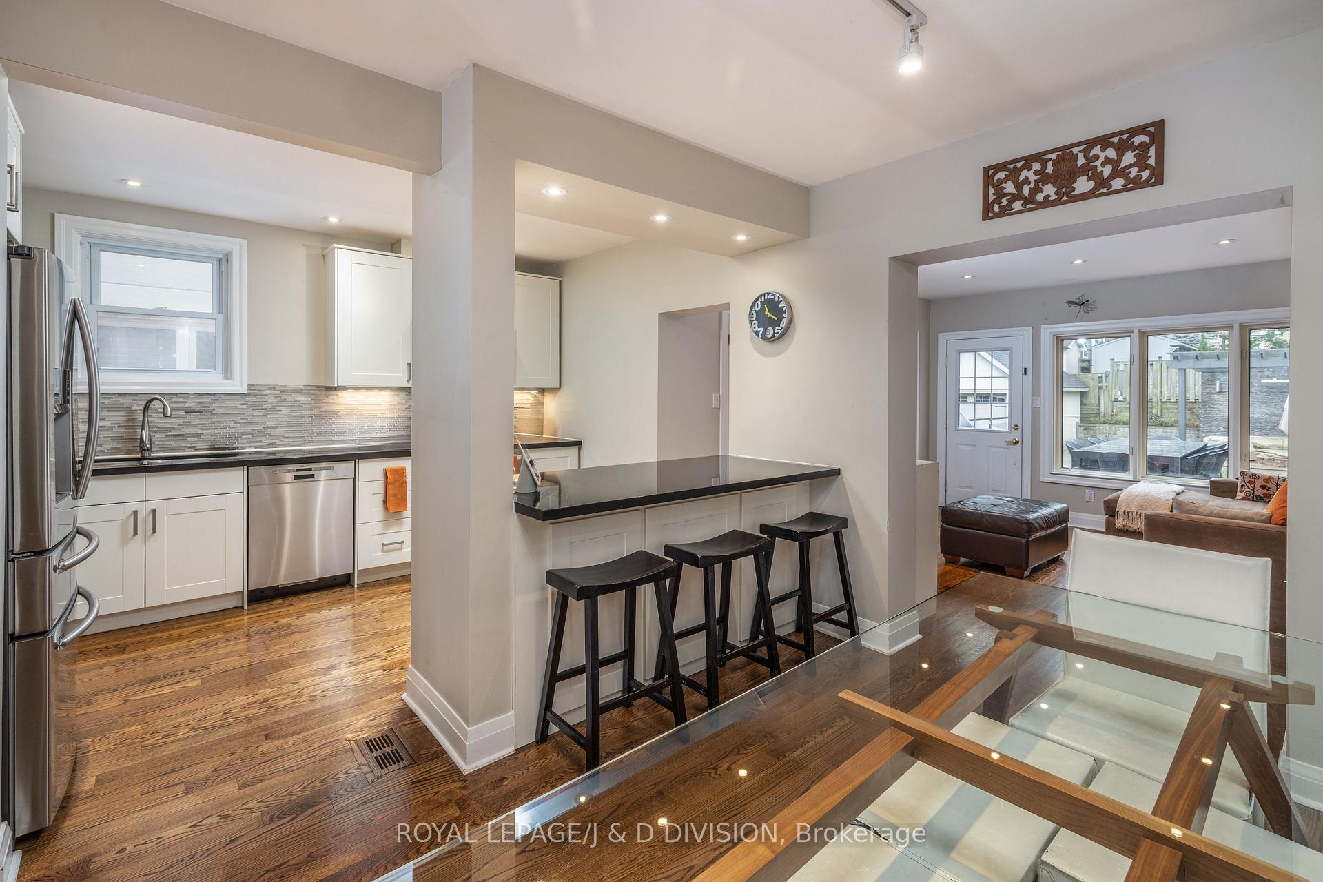 Photo 7 of 227 Broadway Avenue, Toronto, Mount Pleasant East — HOMEH