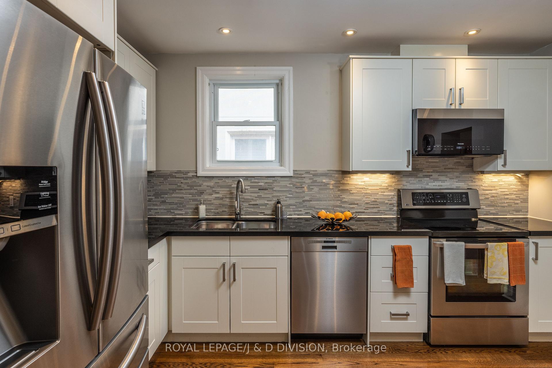 Photo 9 of 227 Broadway Avenue, Toronto, Mount Pleasant East — HOMEH