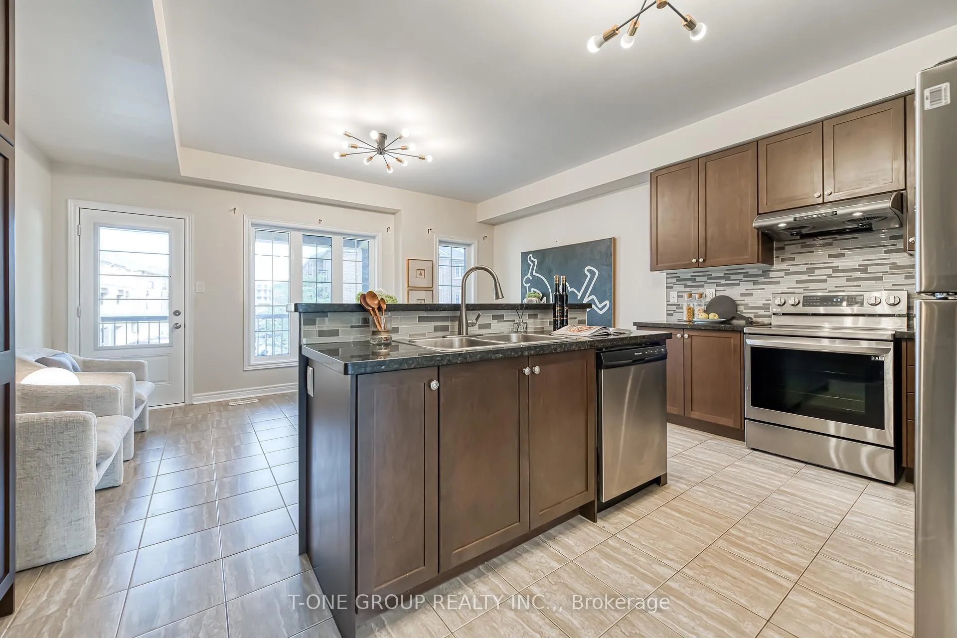 Photo 19 of 36 Battista Perri Drive, Markham, Wismer — HOMEH