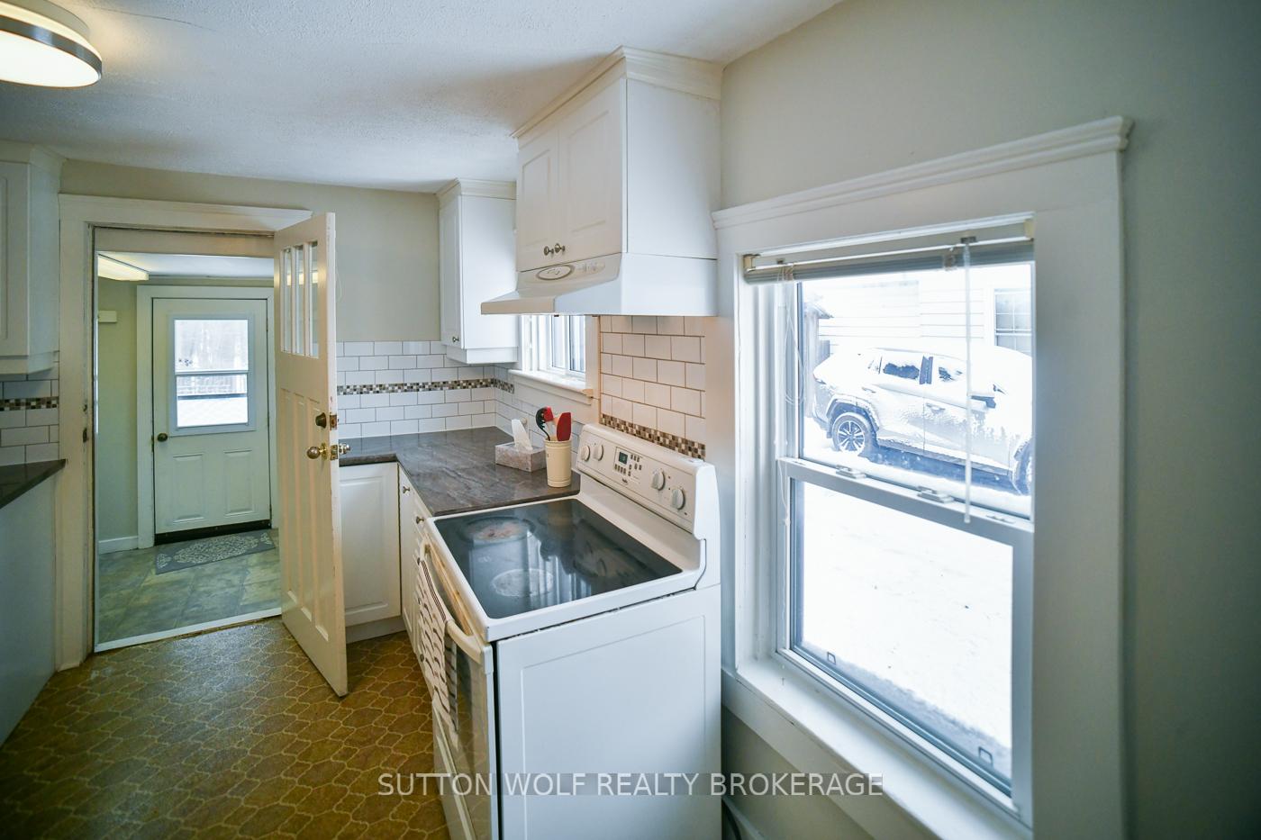 Photo 11 of 91 North Street, Strathroy-Caradoc, NW — HOMEH