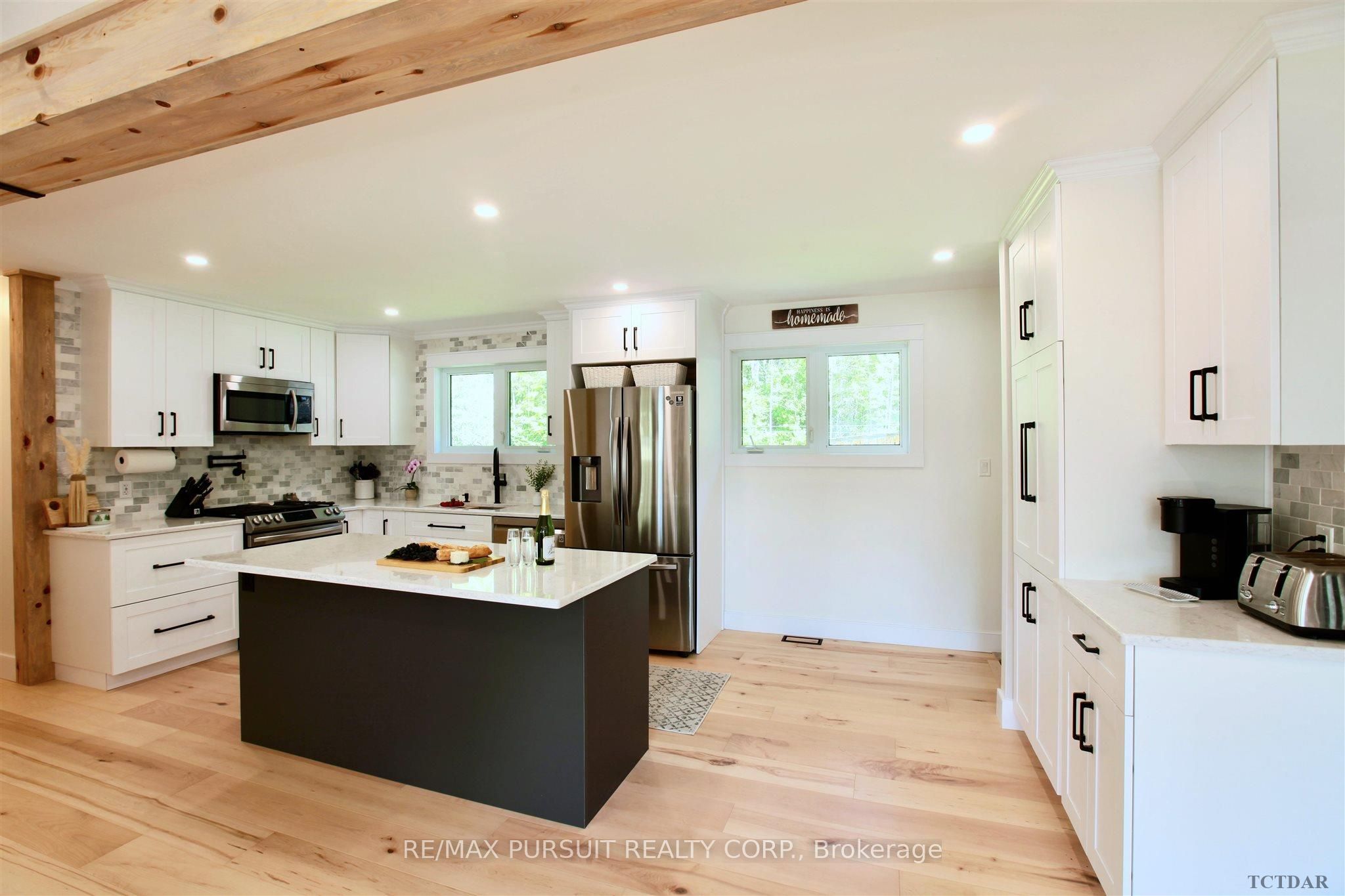 Photo 10 of 742093 Dawson Point Road, Timiskaming, TIM - Outside - Rural — HOMEH