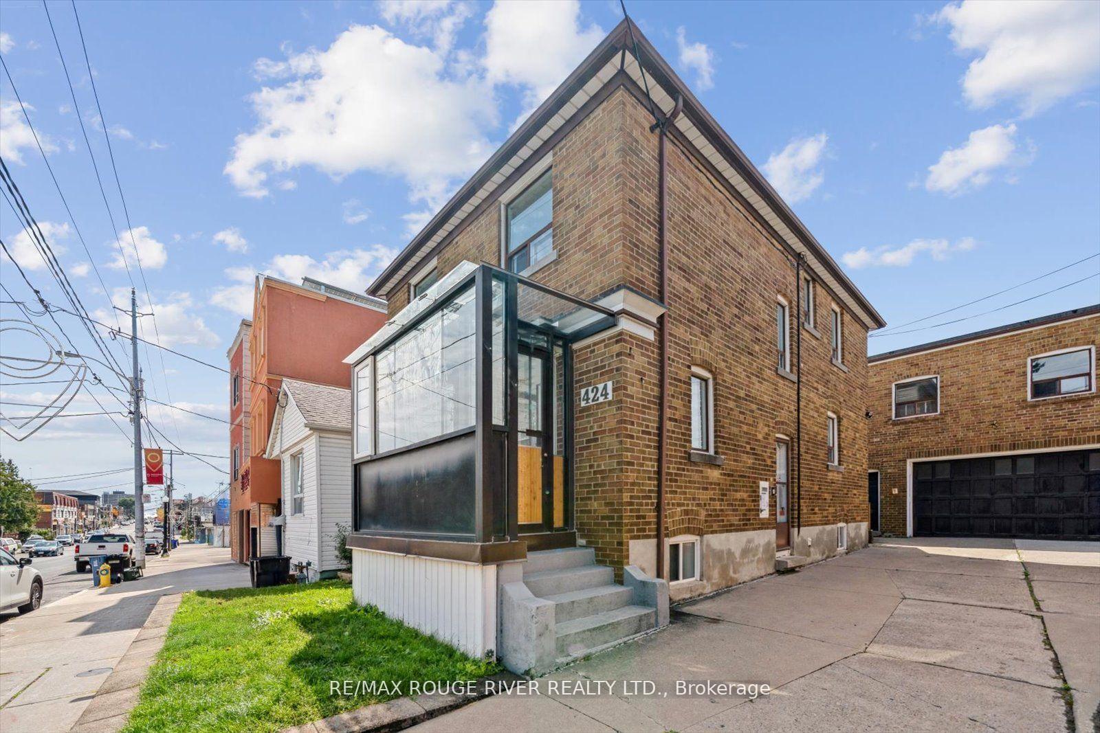 Photo 2 of 424 Oakwood Avenue, Toronto, Oakwood Village — HOMEH