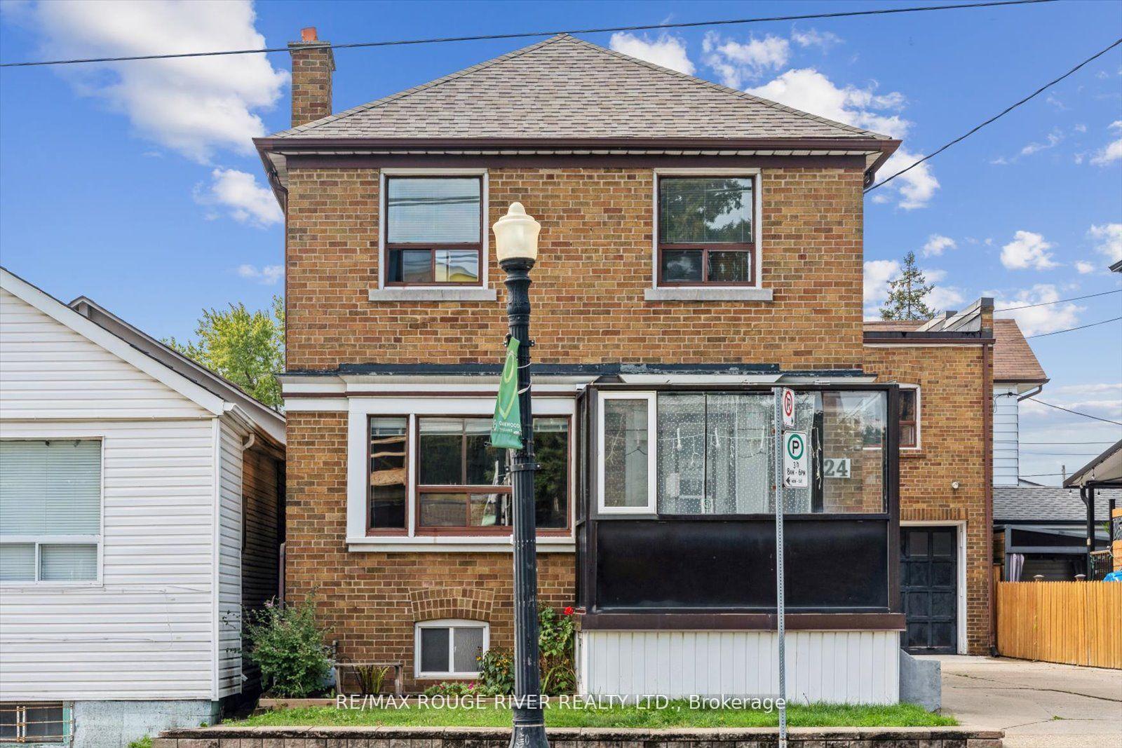 Photo 4 of 424 Oakwood Avenue, Toronto, Oakwood Village — HOMEH