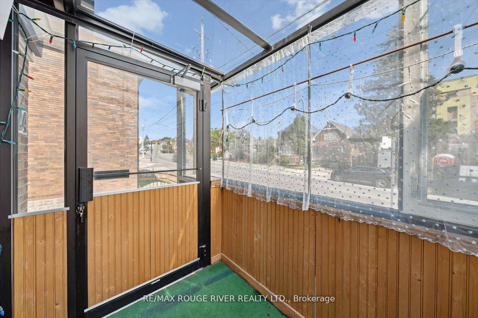 Photo 10 of 424 Oakwood Avenue, Toronto, Oakwood Village — HOMEH