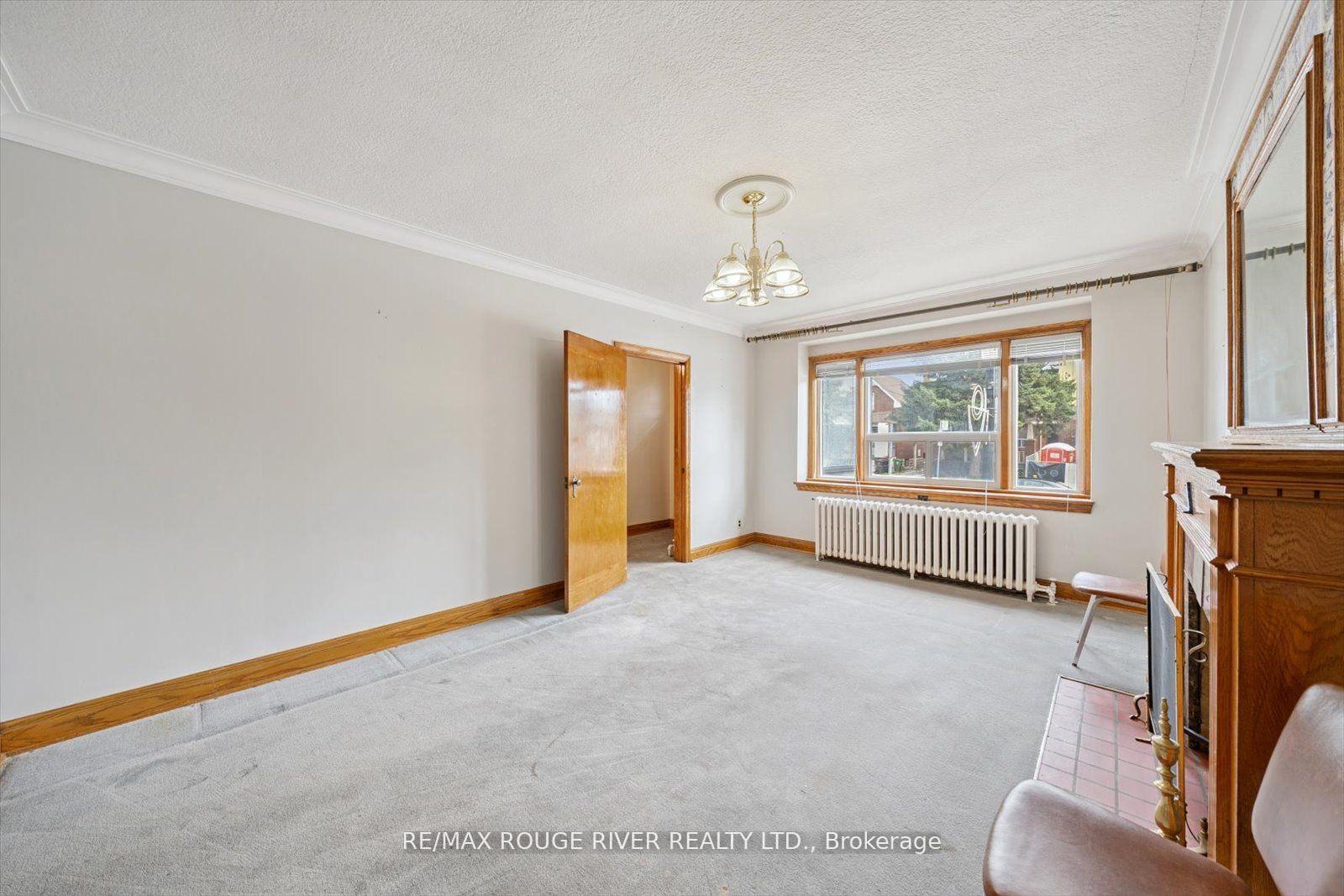 Photo 17 of 424 Oakwood Avenue, Toronto, Oakwood Village — HOMEH