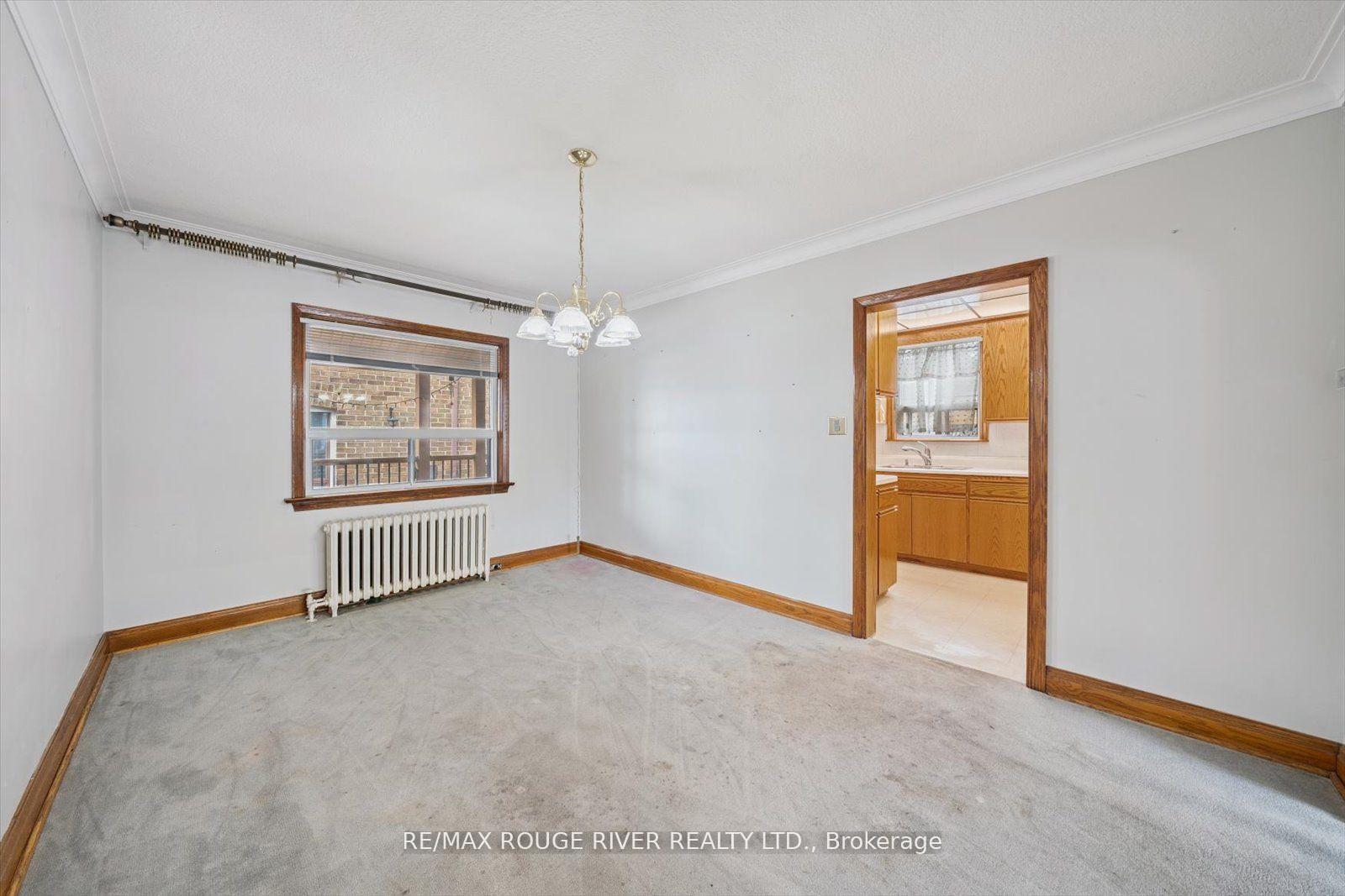 Photo 19 of 424 Oakwood Avenue, Toronto, Oakwood Village — HOMEH