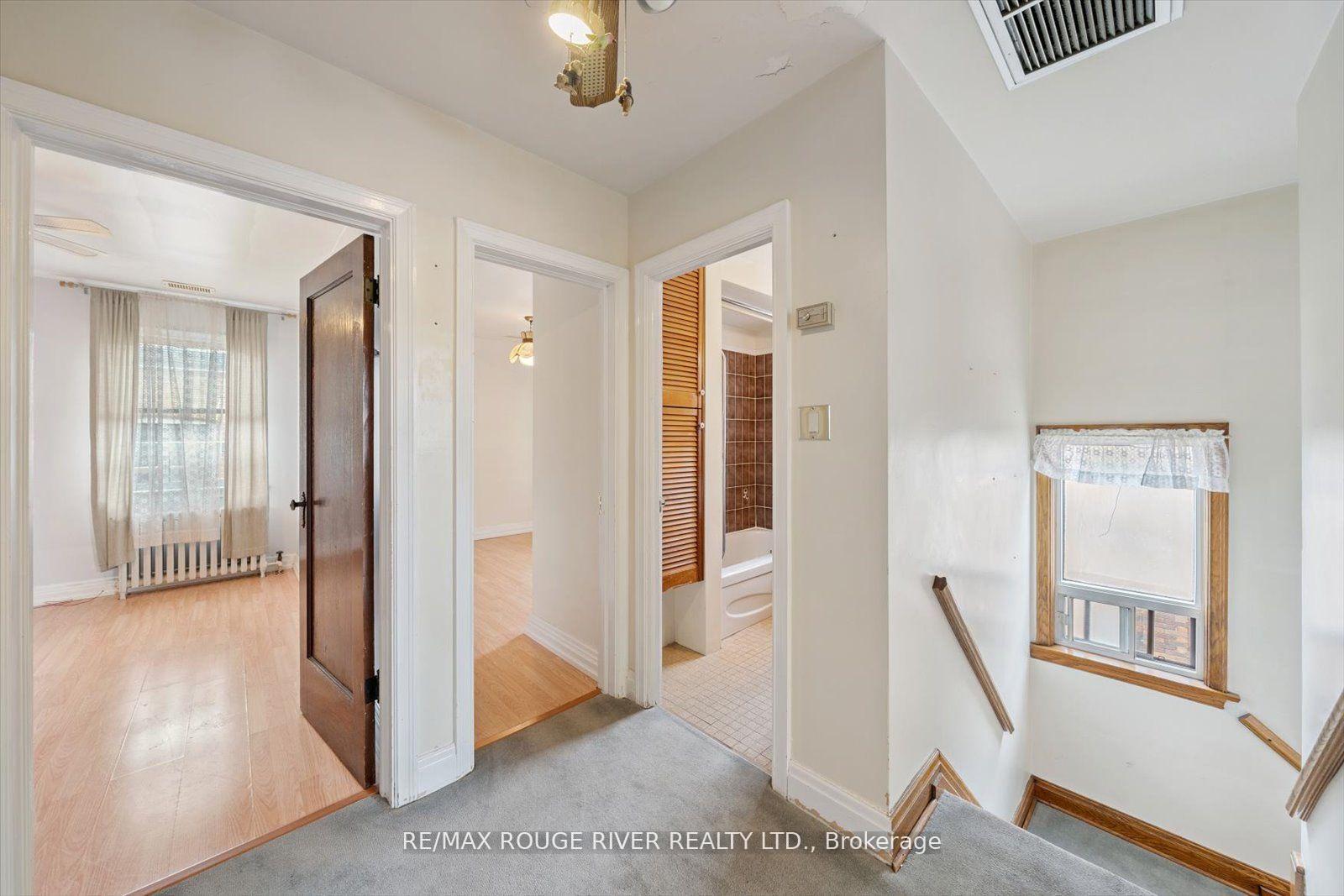 Photo 26 of 424 Oakwood Avenue, Toronto, Oakwood Village — HOMEH