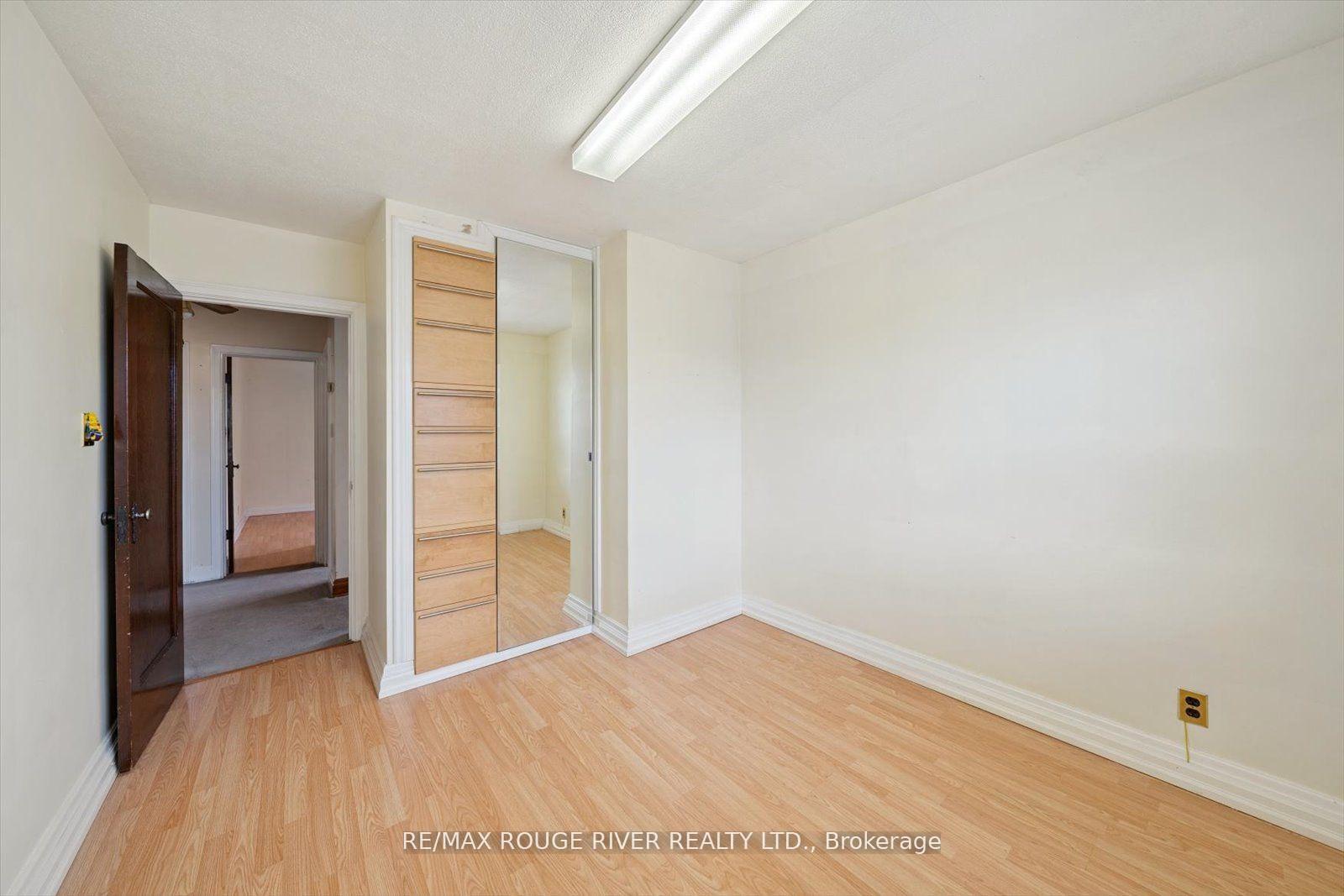 Photo 28 of 424 Oakwood Avenue, Toronto, Oakwood Village — HOMEH