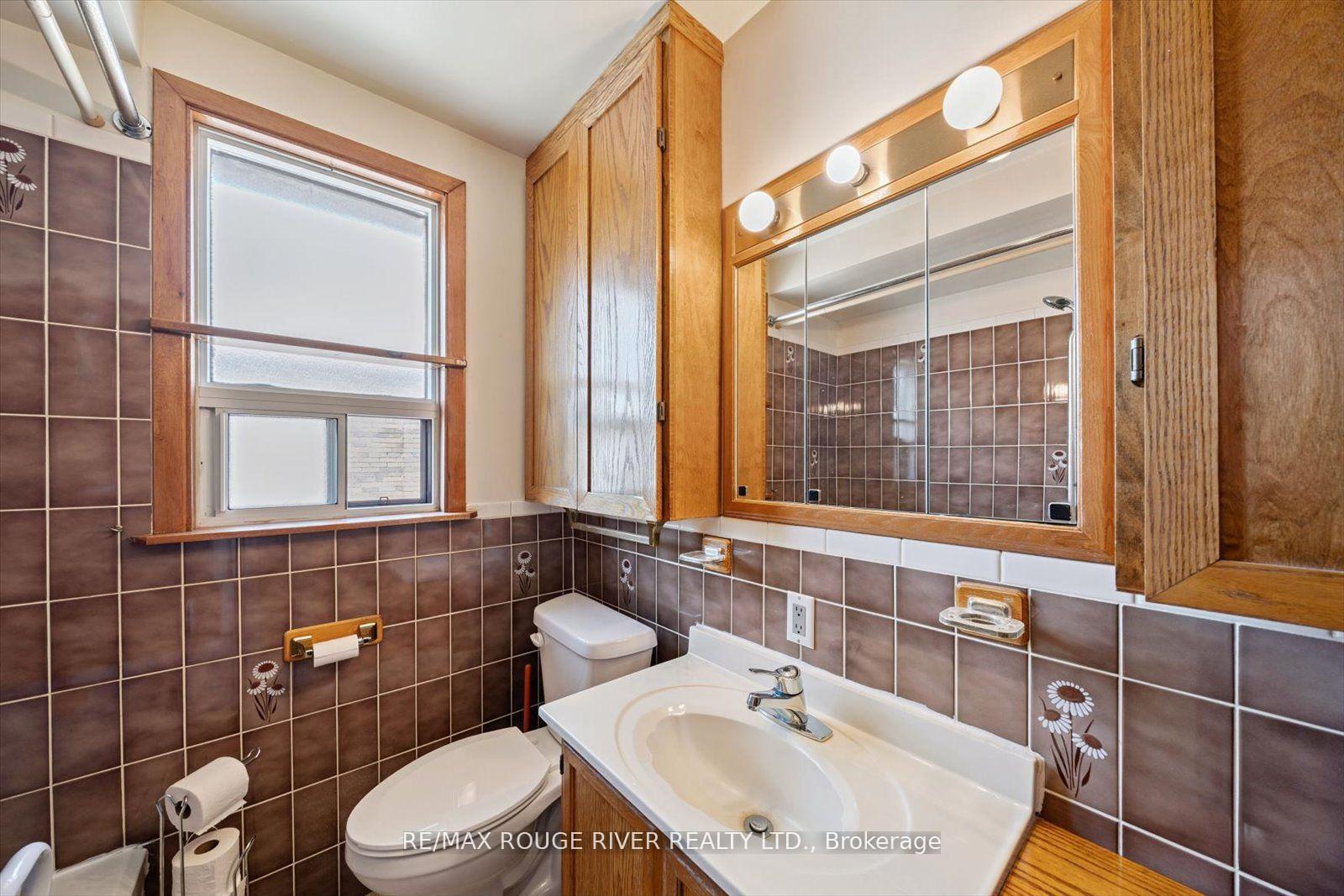Photo 39 of 424 Oakwood Avenue, Toronto, Oakwood Village — HOMEH