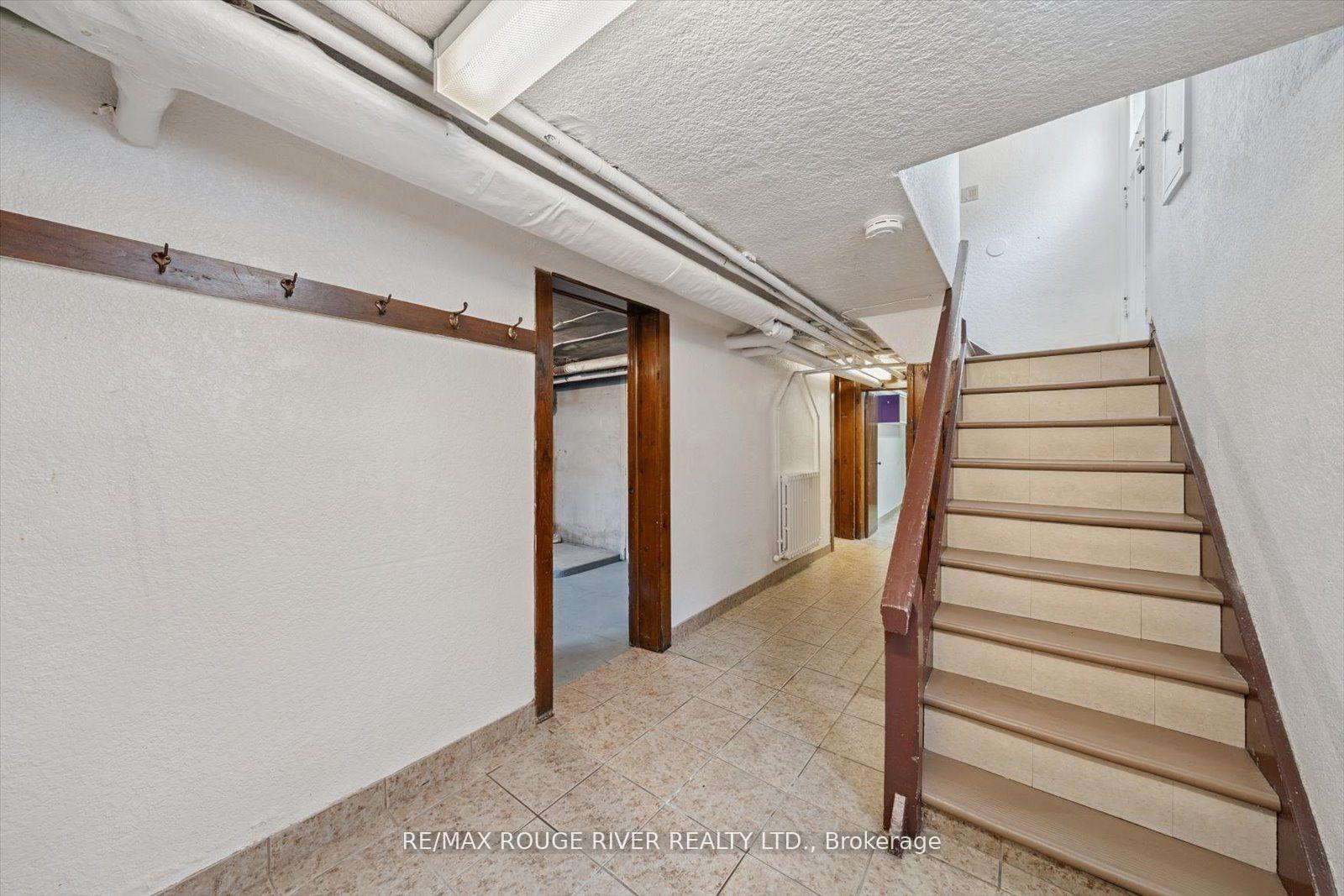 Photo 40 of 424 Oakwood Avenue, Toronto, Oakwood Village — HOMEH