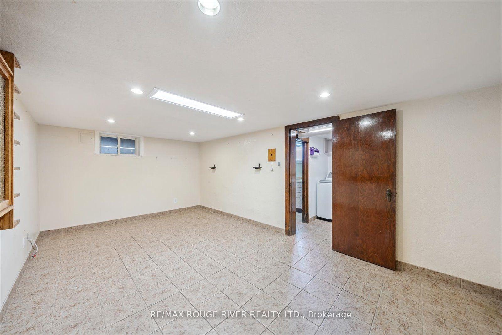 Photo 42 of 424 Oakwood Avenue, Toronto, Oakwood Village — HOMEH