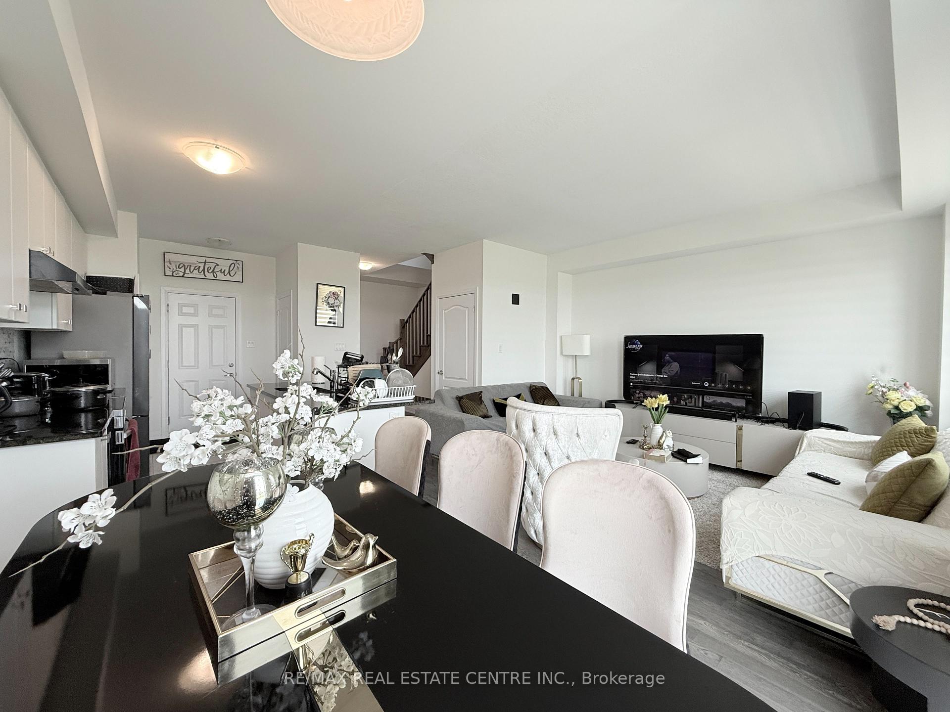 Photo 8 of Unit 31, 31 Niagara Drive E, Thorold, Rolling Meadows — HOMEH