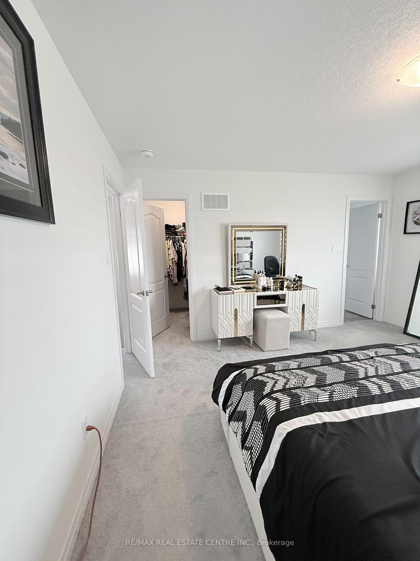 Photo 12 of Unit 31, 31 Niagara Drive E, Thorold, Rolling Meadows — HOMEH