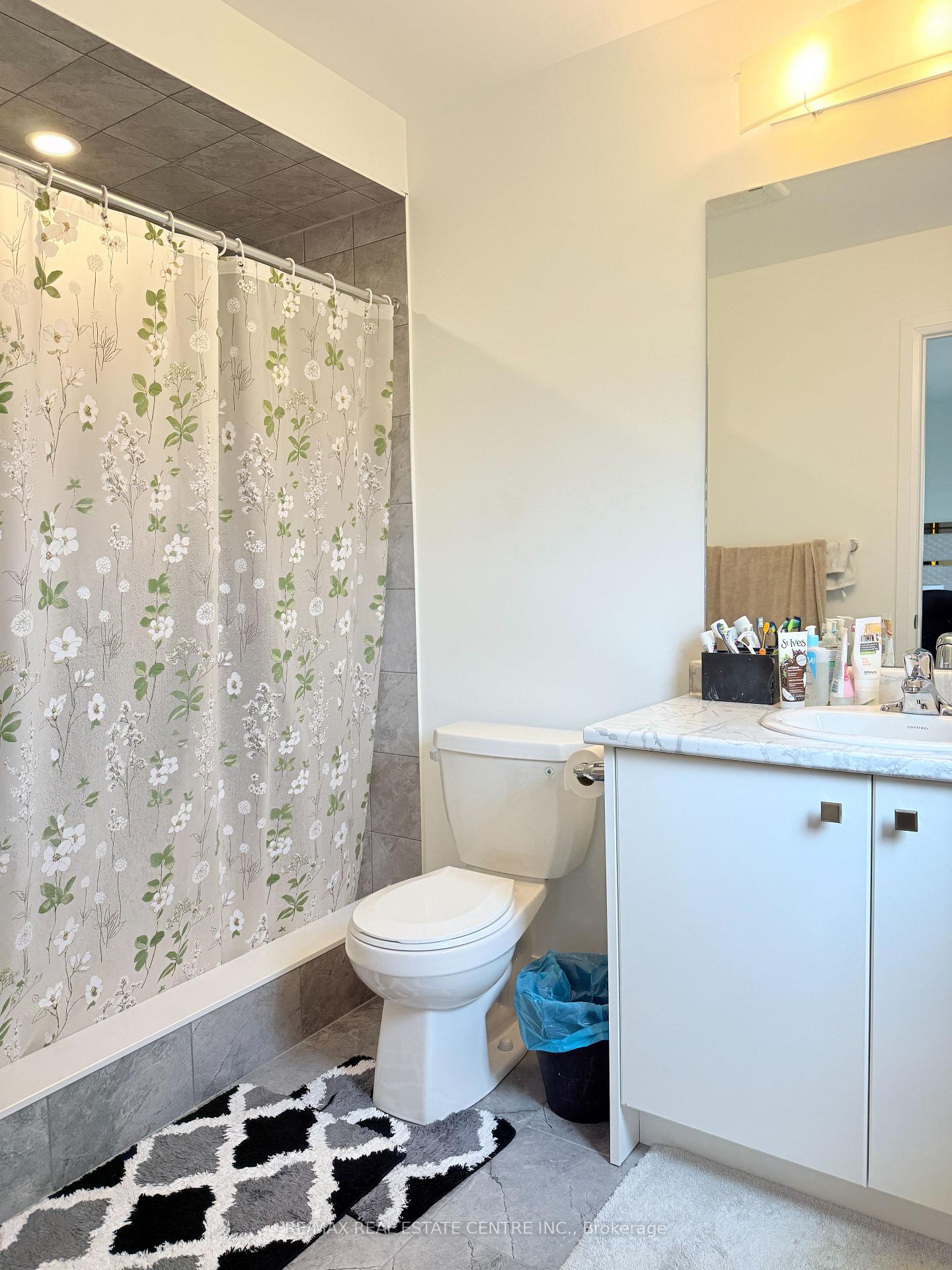 Photo 20 of Unit 31, 31 Niagara Drive E, Thorold, Rolling Meadows — HOMEH