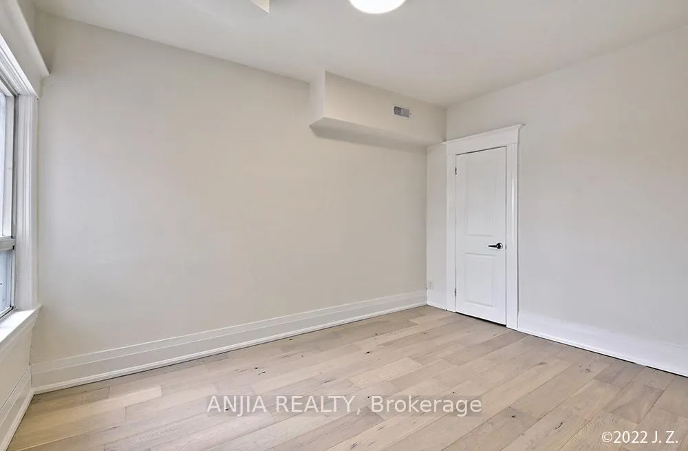 Photo 3 of Unit Upper, 812 Logan Avenue, Toronto, North Riverdale — HOMEH