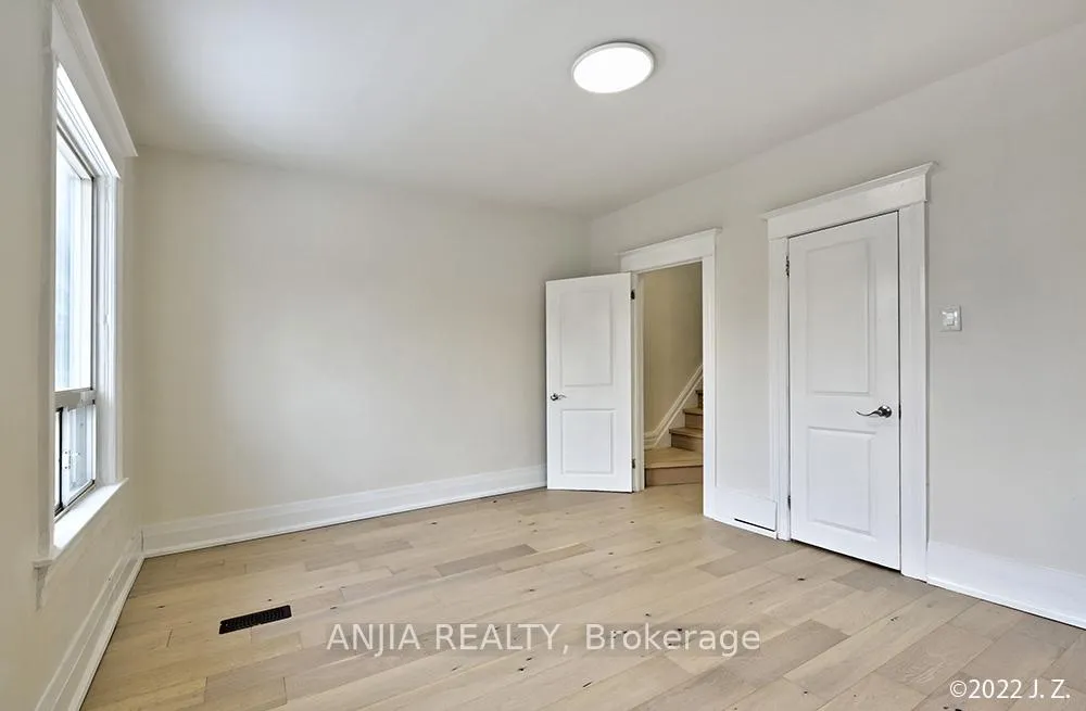 Photo 4 of Unit Upper, 812 Logan Avenue, Toronto, North Riverdale — HOMEH