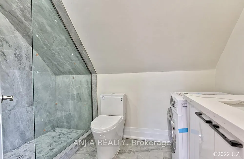 Photo 12 of Unit Upper, 812 Logan Avenue, Toronto, North Riverdale — HOMEH