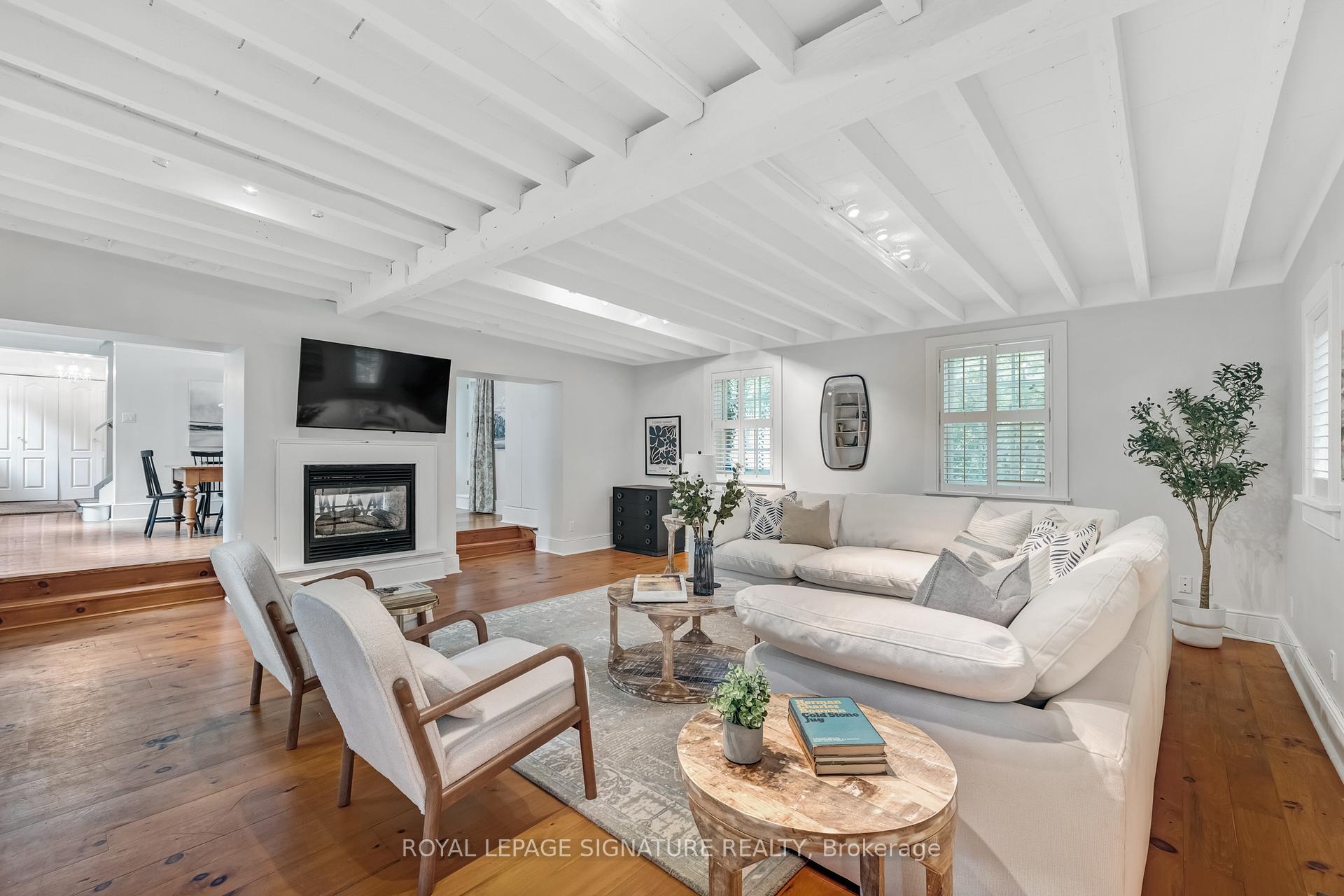 Photo 3 of 22 Beechwood Crescent, Toronto, Broadview North — HOMEH