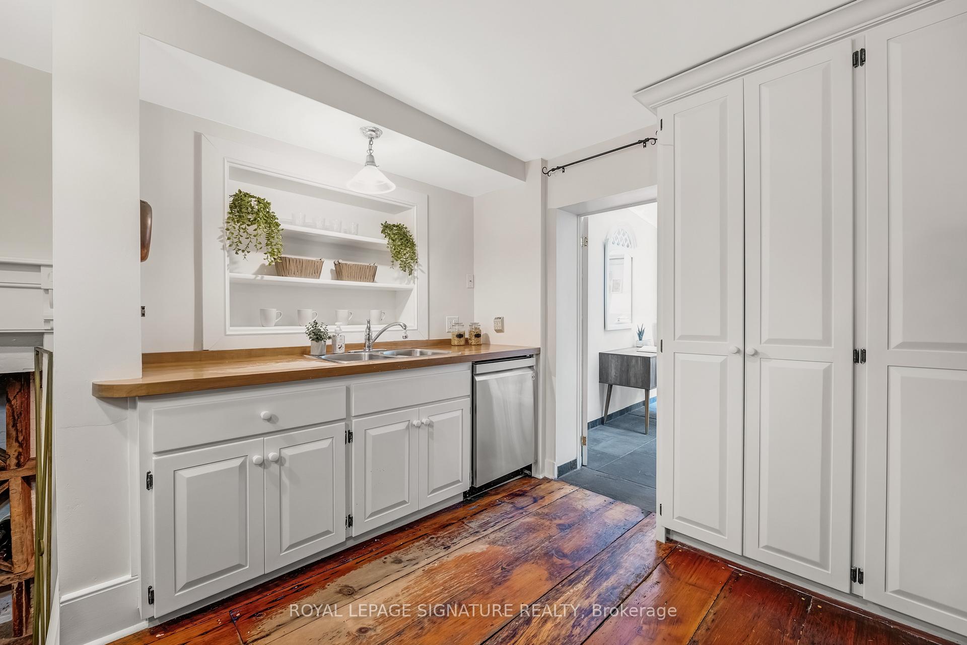 Photo 12 of 22 Beechwood Crescent, Toronto, Broadview North — HOMEH
