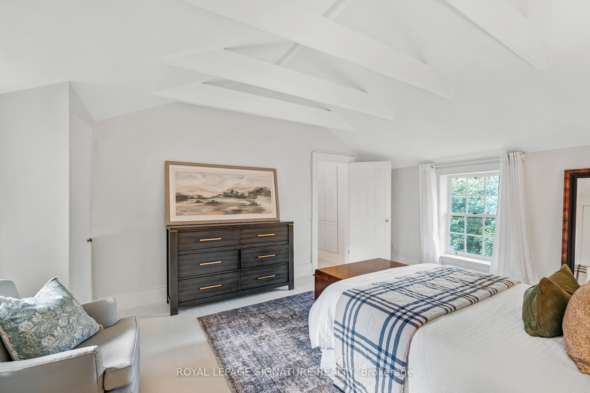 Photo 16 of 22 Beechwood Crescent, Toronto, Broadview North — HOMEH