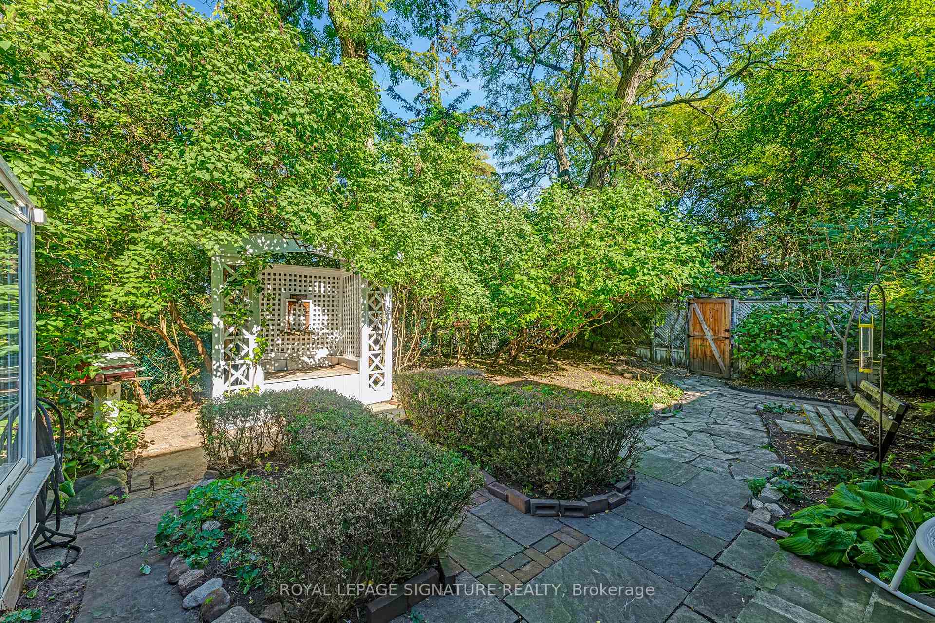 Photo 26 of 22 Beechwood Crescent, Toronto, Broadview North — HOMEH