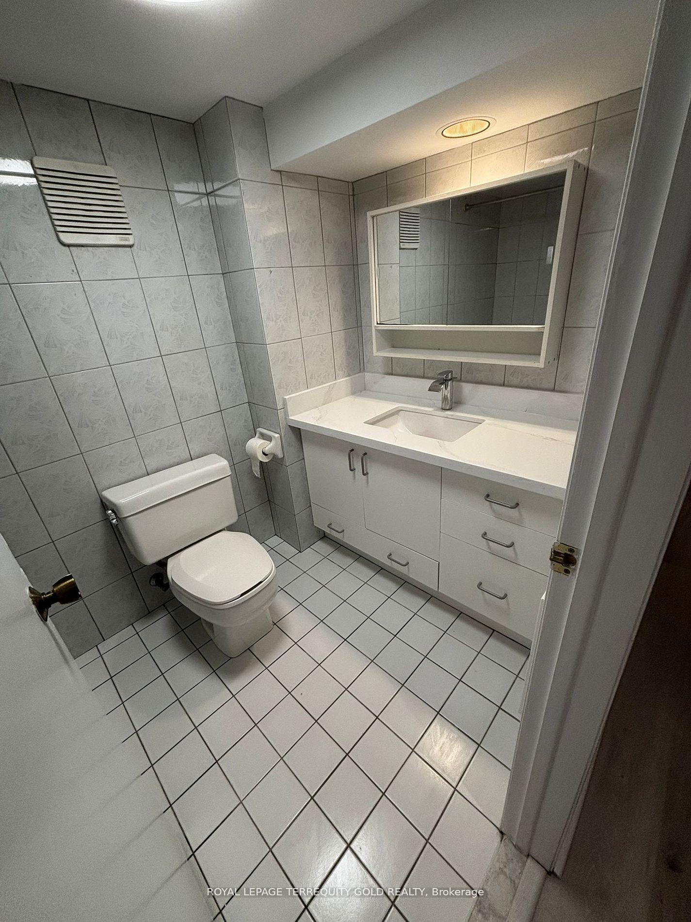 Photo 6 of Unit Lower, 79 Marmot Street, Toronto, Mount Pleasant East — HOMEH