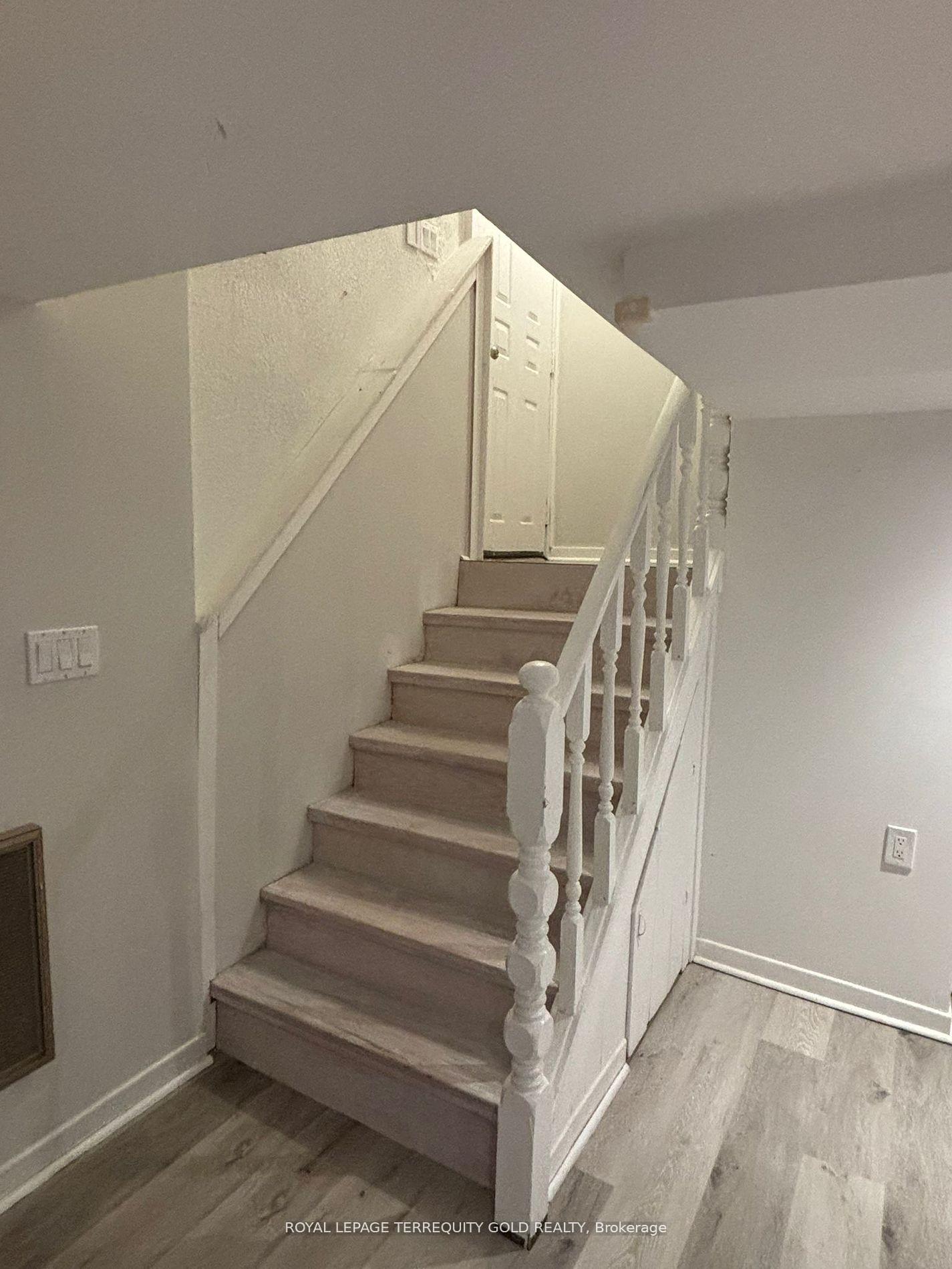 Photo 10 of Unit Lower, 79 Marmot Street, Toronto, Mount Pleasant East — HOMEH