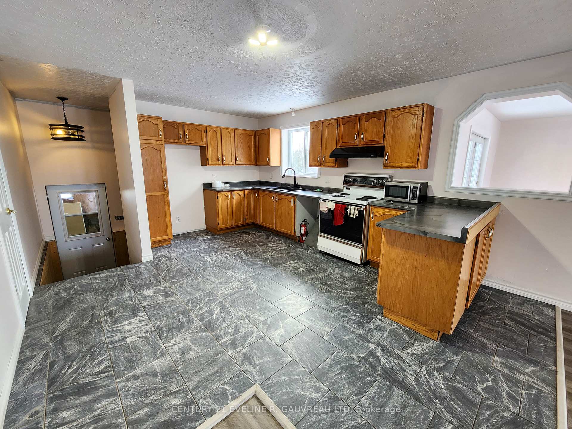 Photo 4 of 61225 Martel Road, Timiskaming, TIM - Outside - Rural — HOMEH