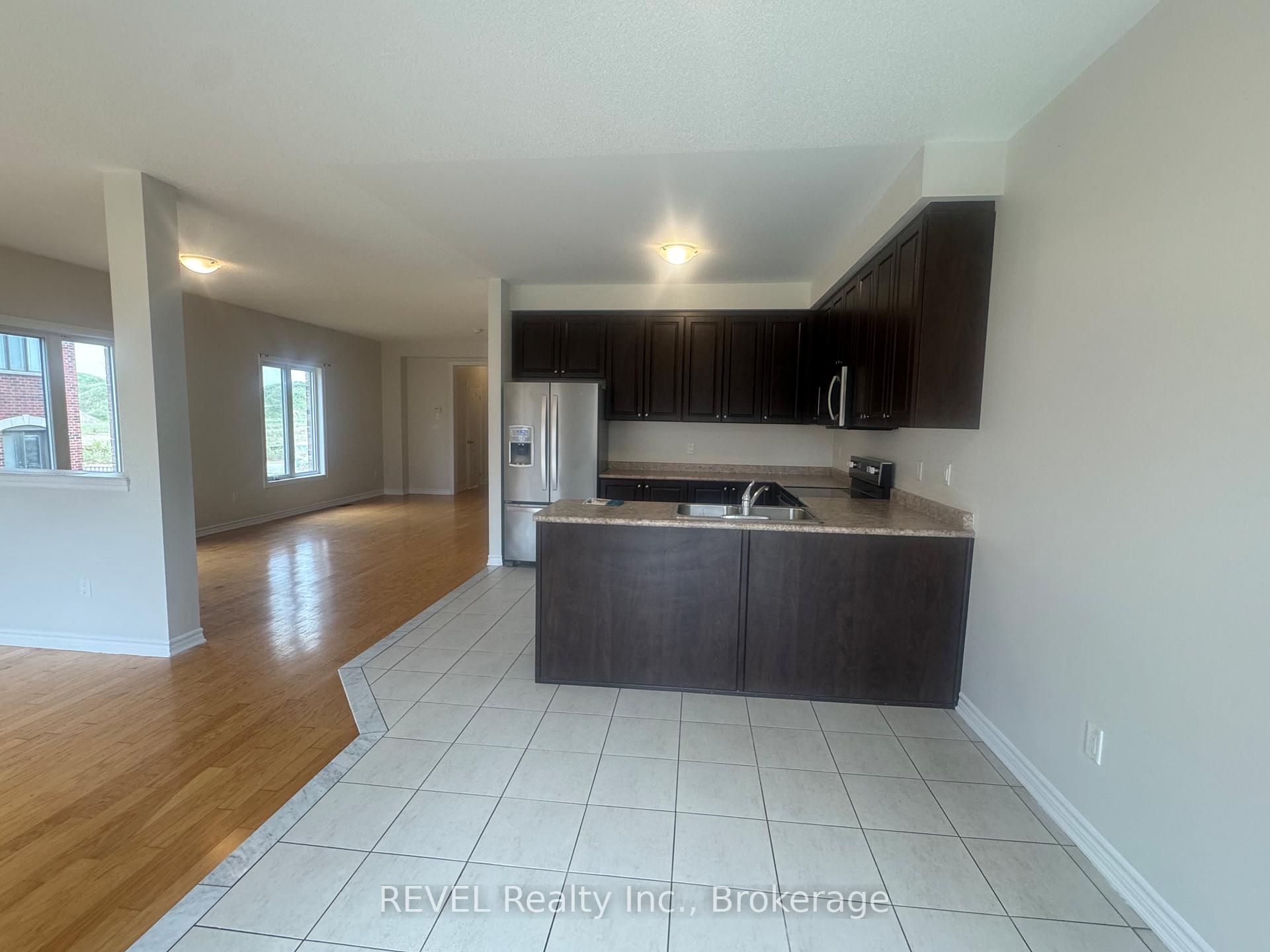Photo 12 of 30 Baker Street, Thorold, Thorold Downtown — HOMEH