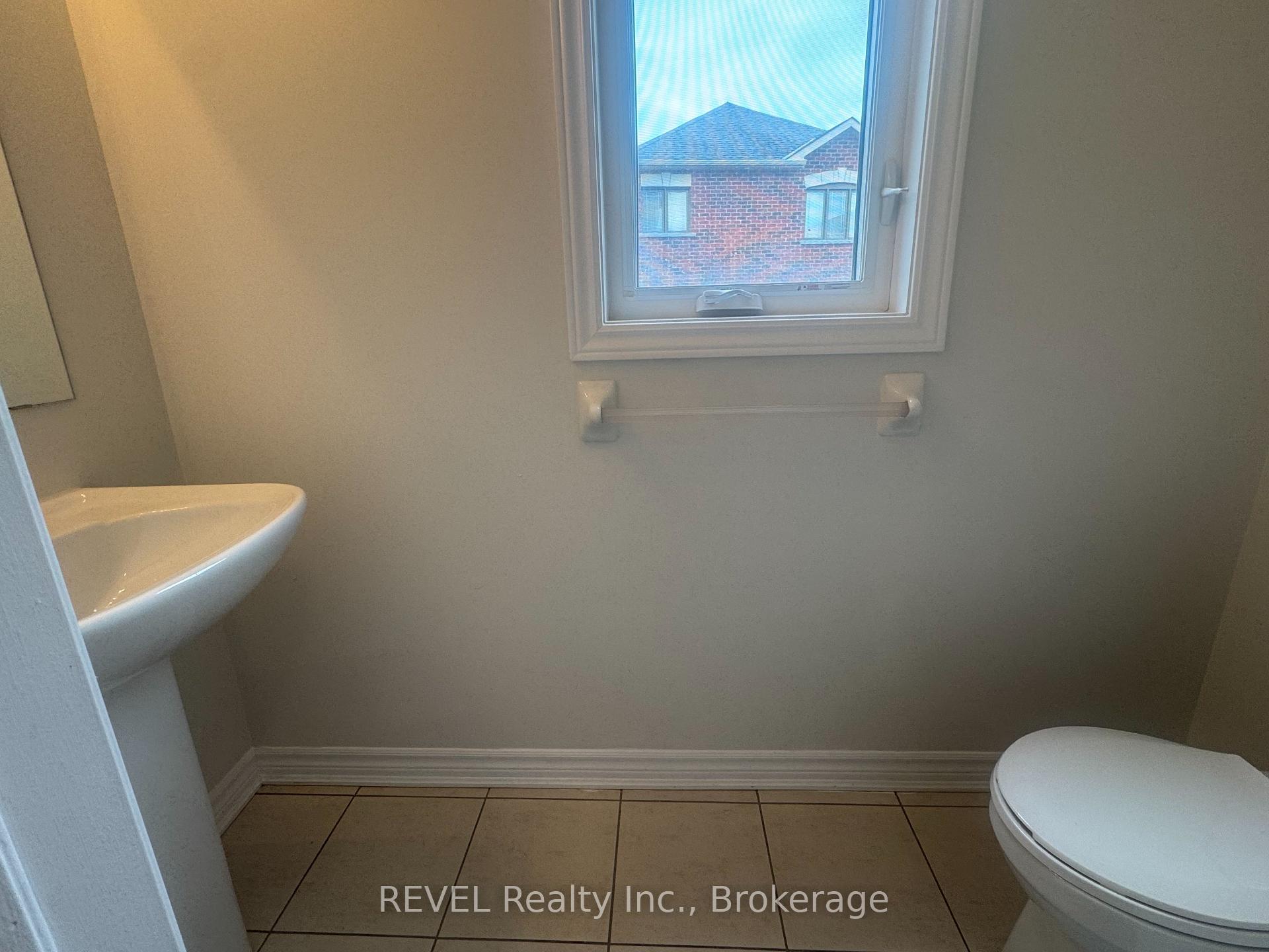Photo 18 of 30 Baker Street, Thorold, Thorold Downtown — HOMEH