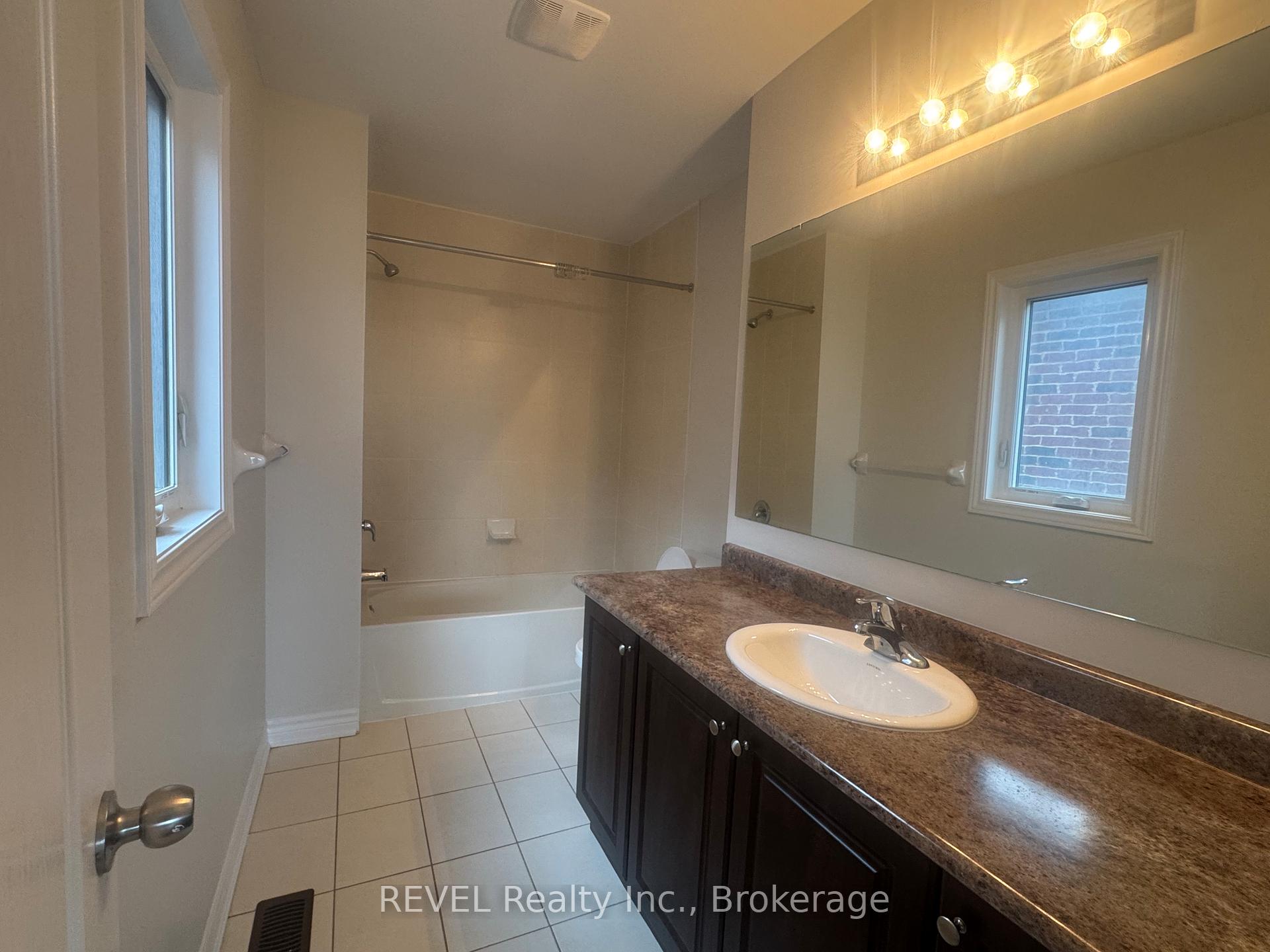 Photo 20 of 30 Baker Street, Thorold, Thorold Downtown — HOMEH