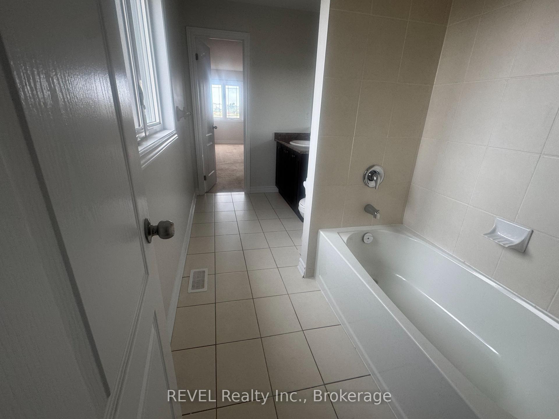 Photo 27 of 30 Baker Street, Thorold, Thorold Downtown — HOMEH