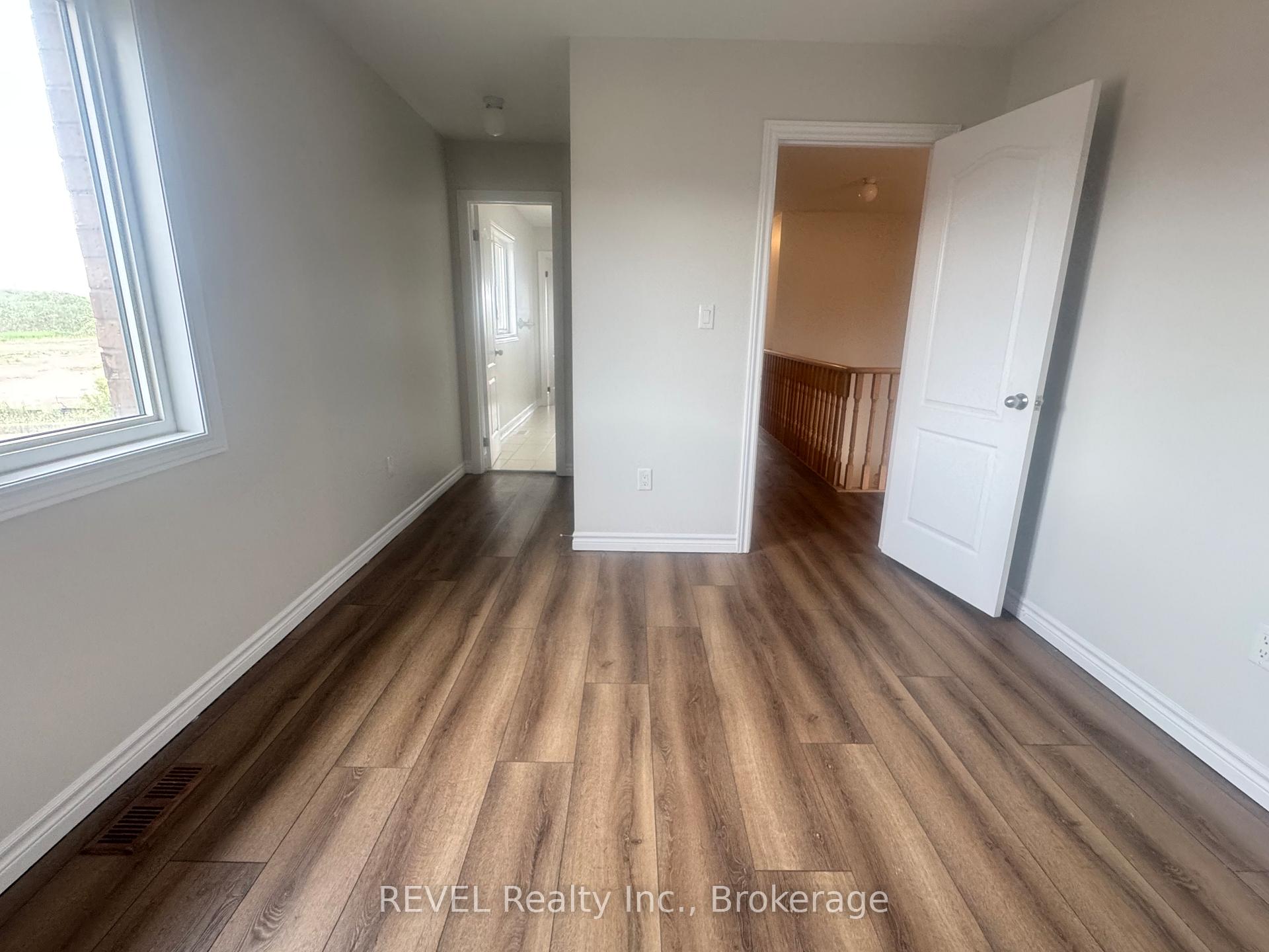 Photo 28 of 30 Baker Street, Thorold, Thorold Downtown — HOMEH
