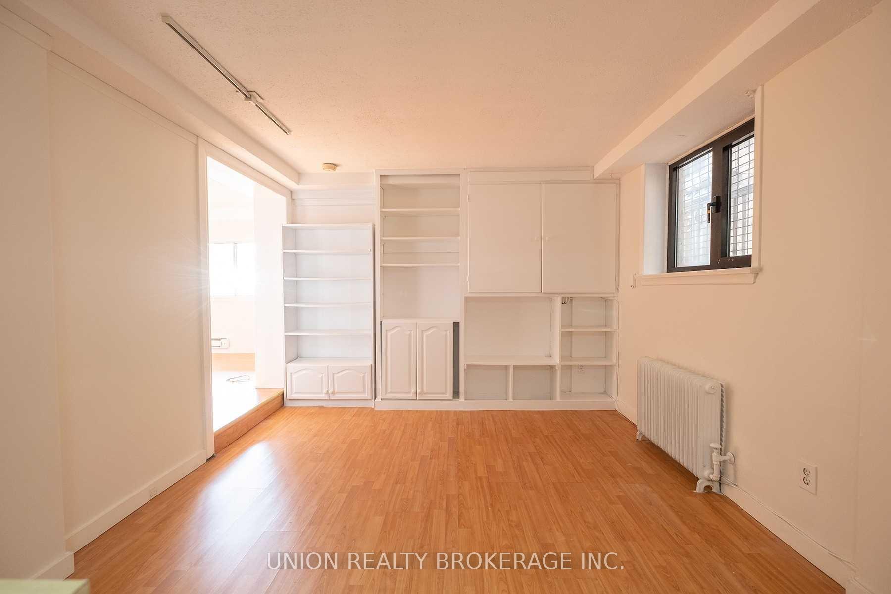 Photo 3 of Unit Bsmt, 110 Hubbard Boulevard, Toronto, The Beaches — HOMEH