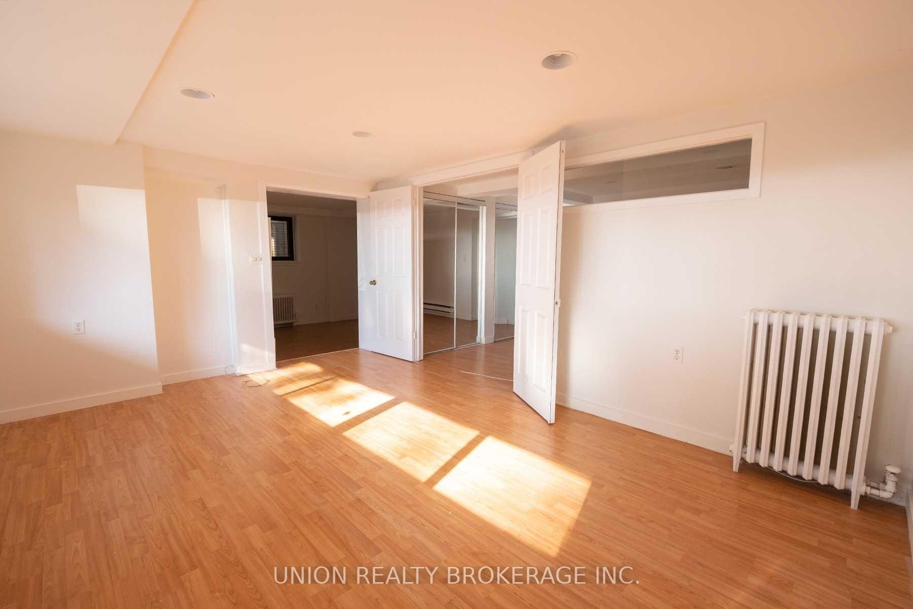 Photo 4 of Unit Bsmt, 110 Hubbard Boulevard, Toronto, The Beaches — HOMEH