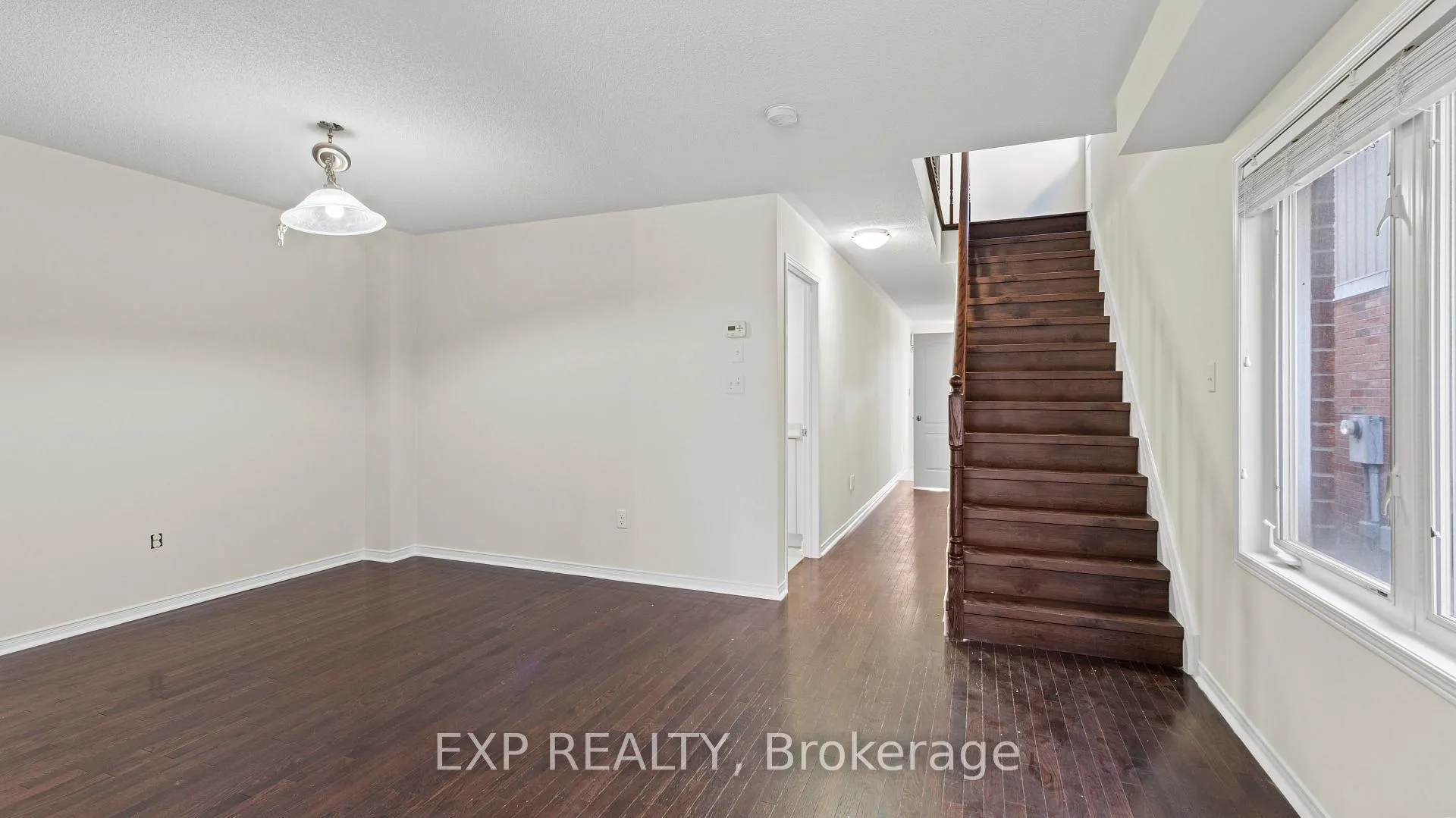 Photo 8 of 54 Tozer Crescent, Ajax, Northwest Ajax — HOMEH