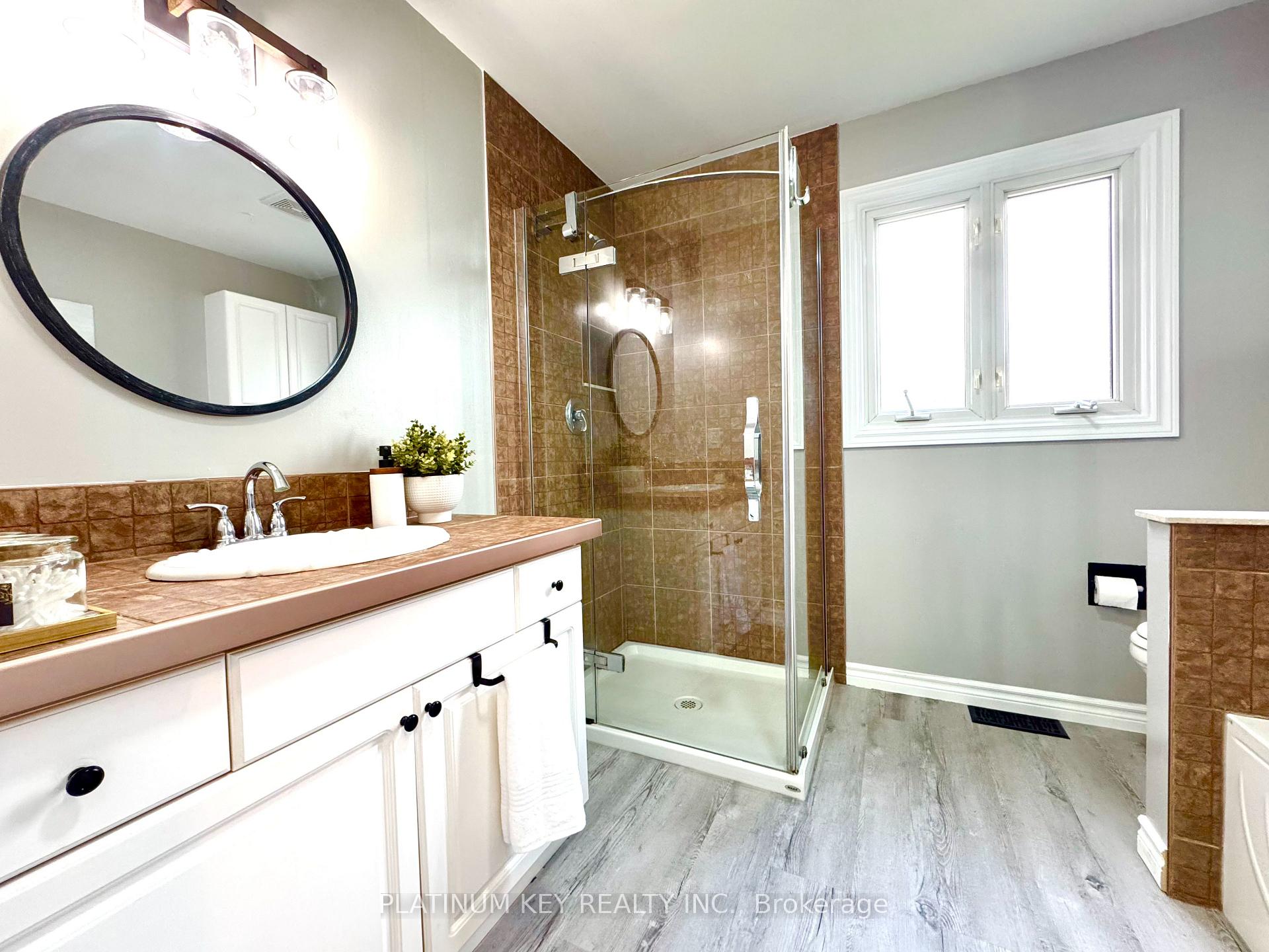 Photo 10 of 58 Victoria Drive, Strathroy-Caradoc, Melbourne — HOMEH
