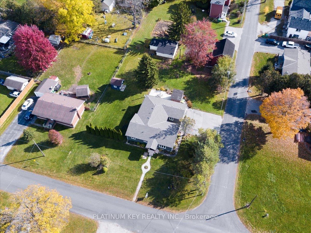 Photo 35 of 58 Victoria Drive, Strathroy-Caradoc, Melbourne — HOMEH