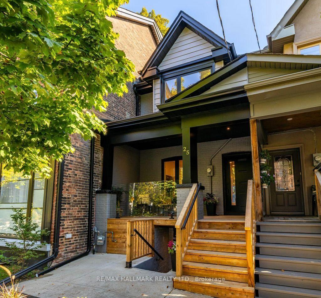 Photo 2 of 25 Howland Road, Toronto, North Riverdale — HOMEH