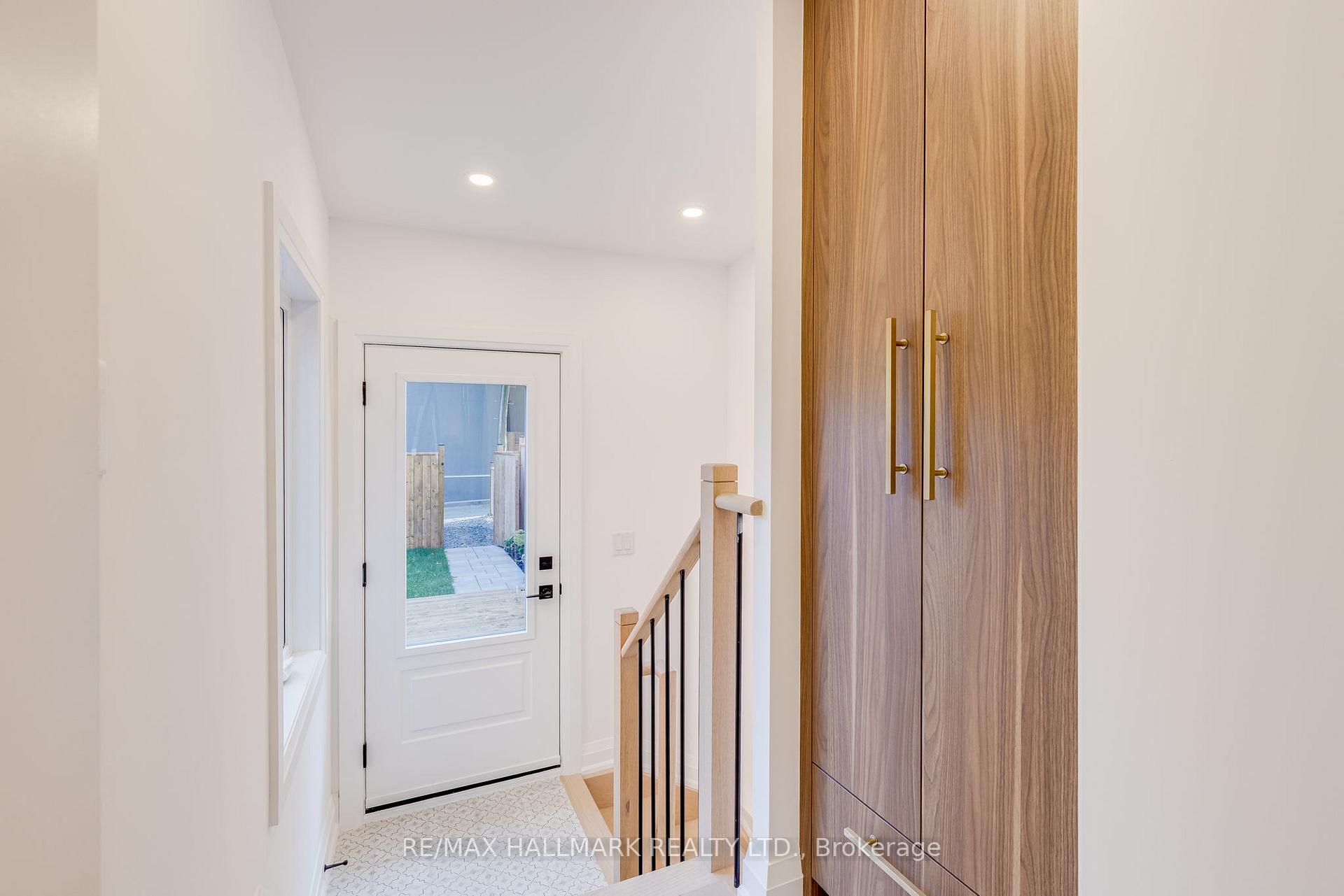 Photo 15 of 25 Howland Road, Toronto, North Riverdale — HOMEH