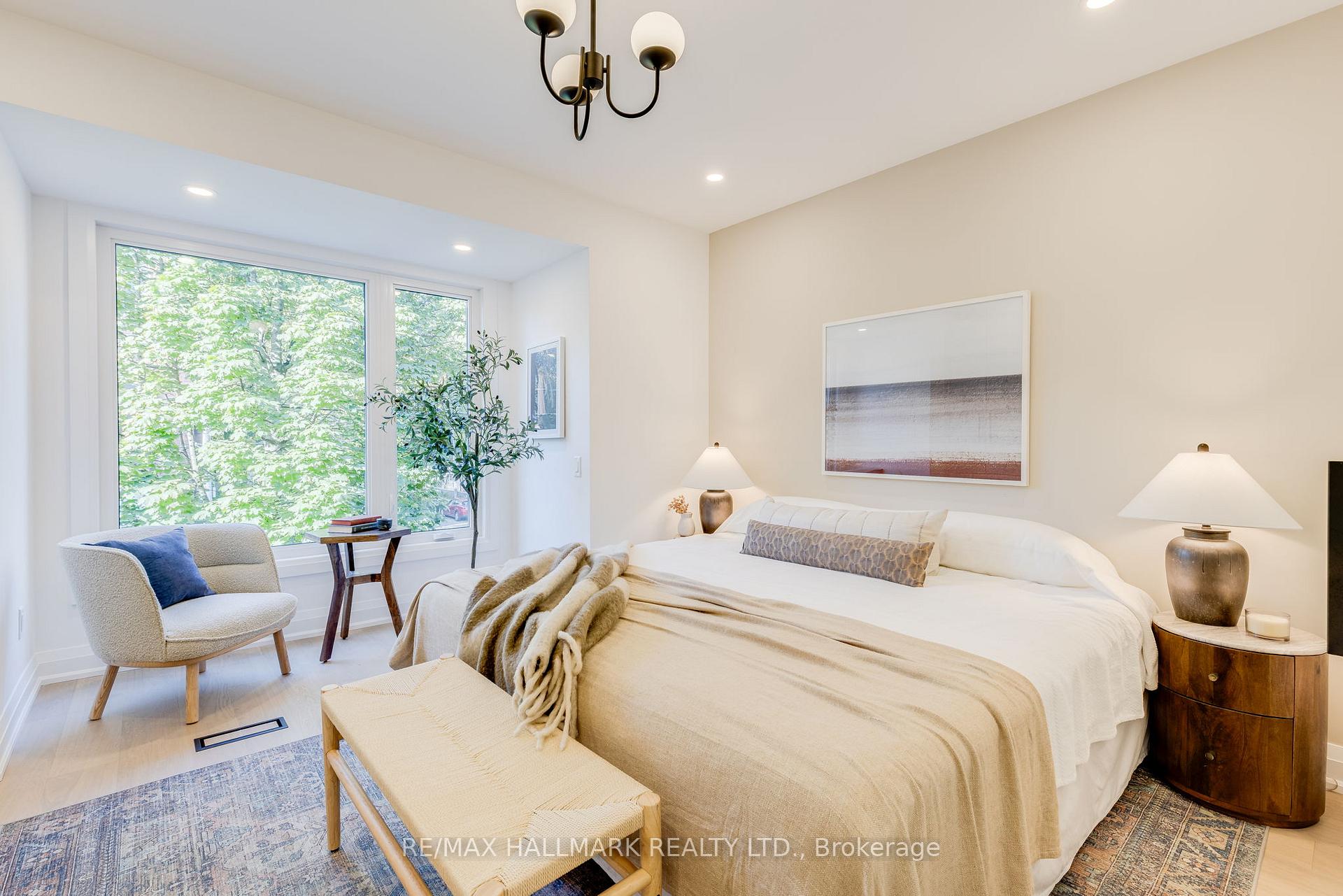 Photo 23 of 25 Howland Road, Toronto, North Riverdale — HOMEH