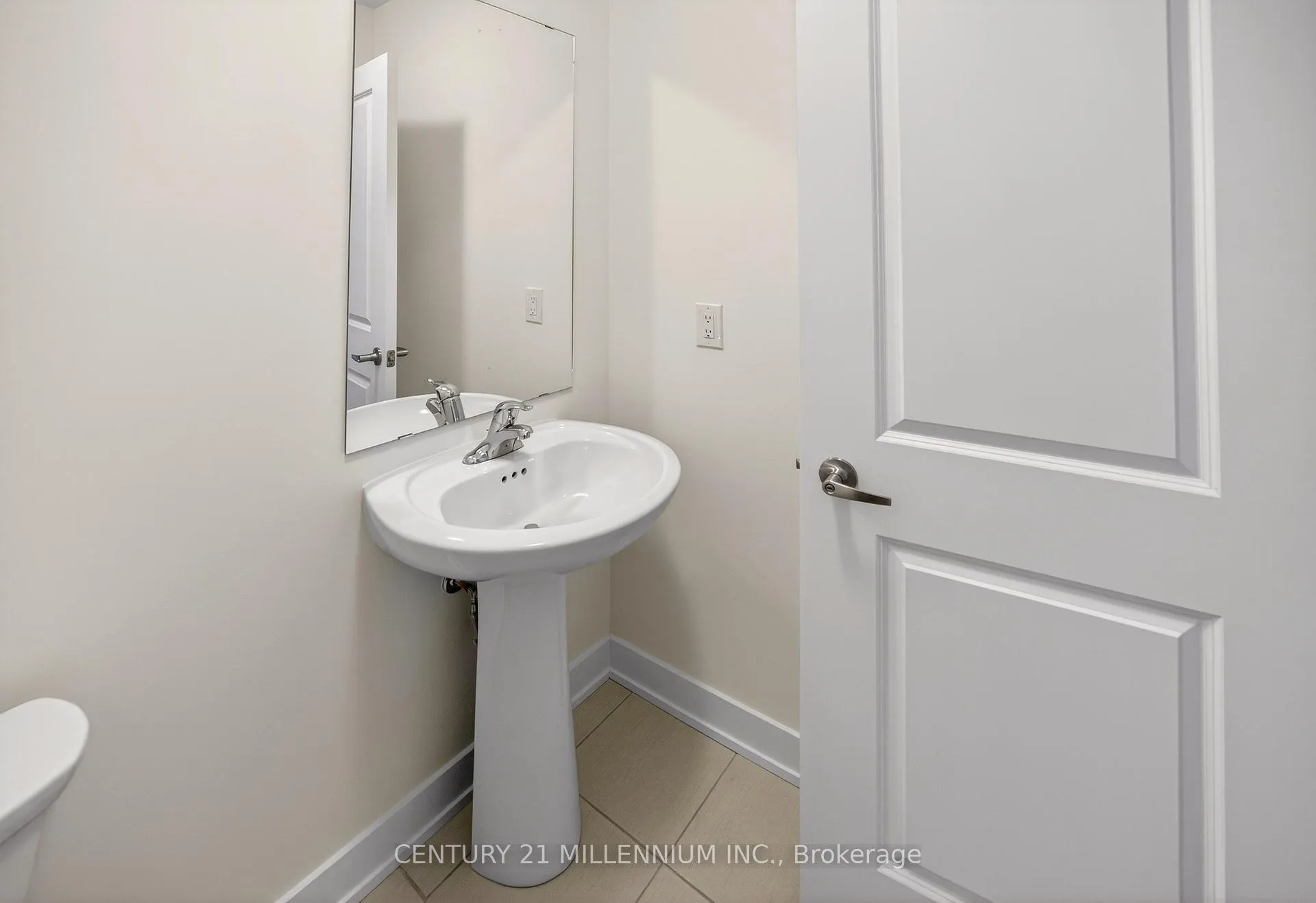 Photo 6 of 100 Walden Drive, Shelburne — HOMEH