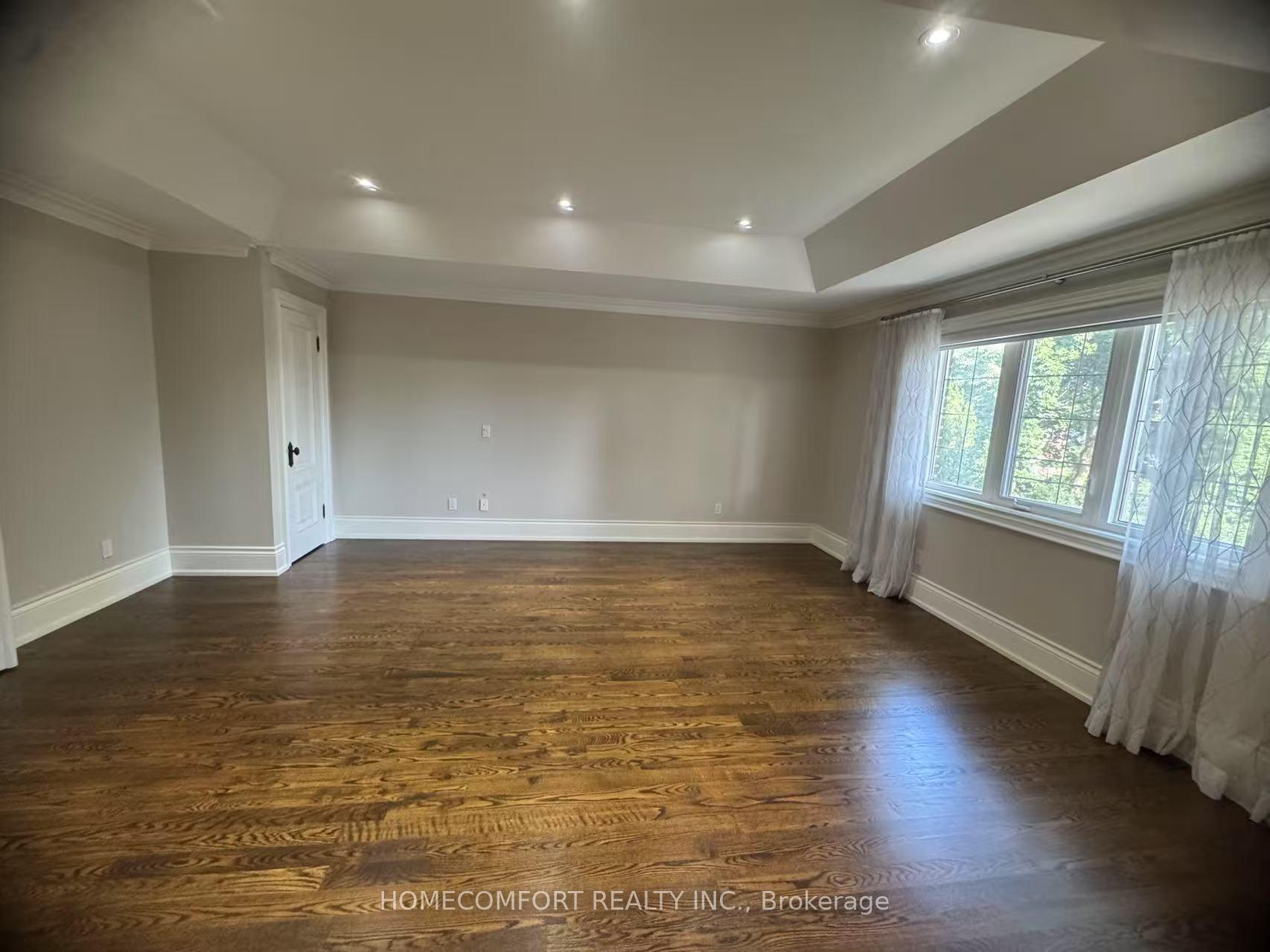 Photo 15 of 449 Cranbrooke Avenue, Toronto, Bedford Park-Nortown — HOMEH